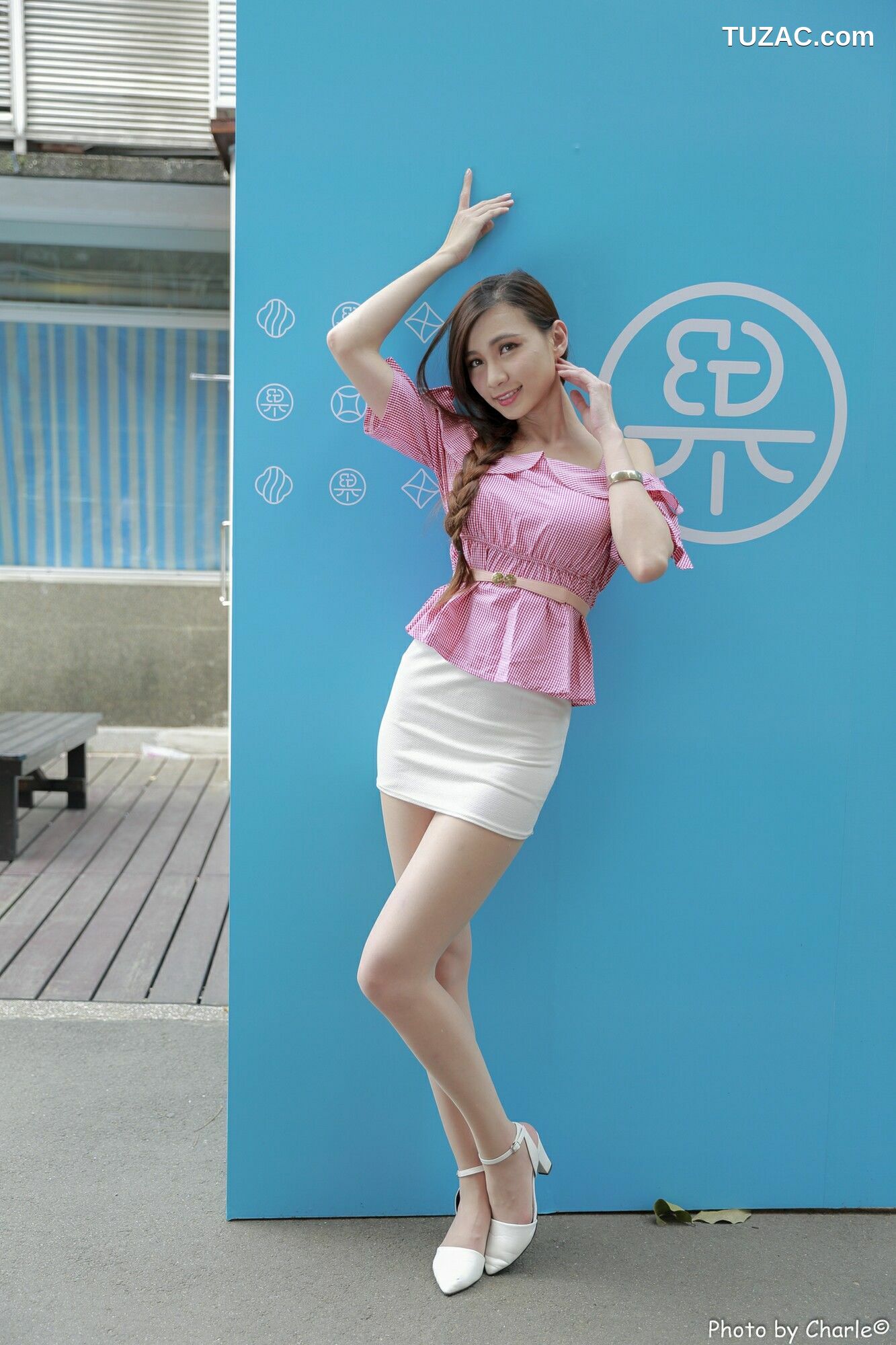 台湾正妹_ 蔡译心Candice《師範大學外拍》3套服装 写真集[75P]