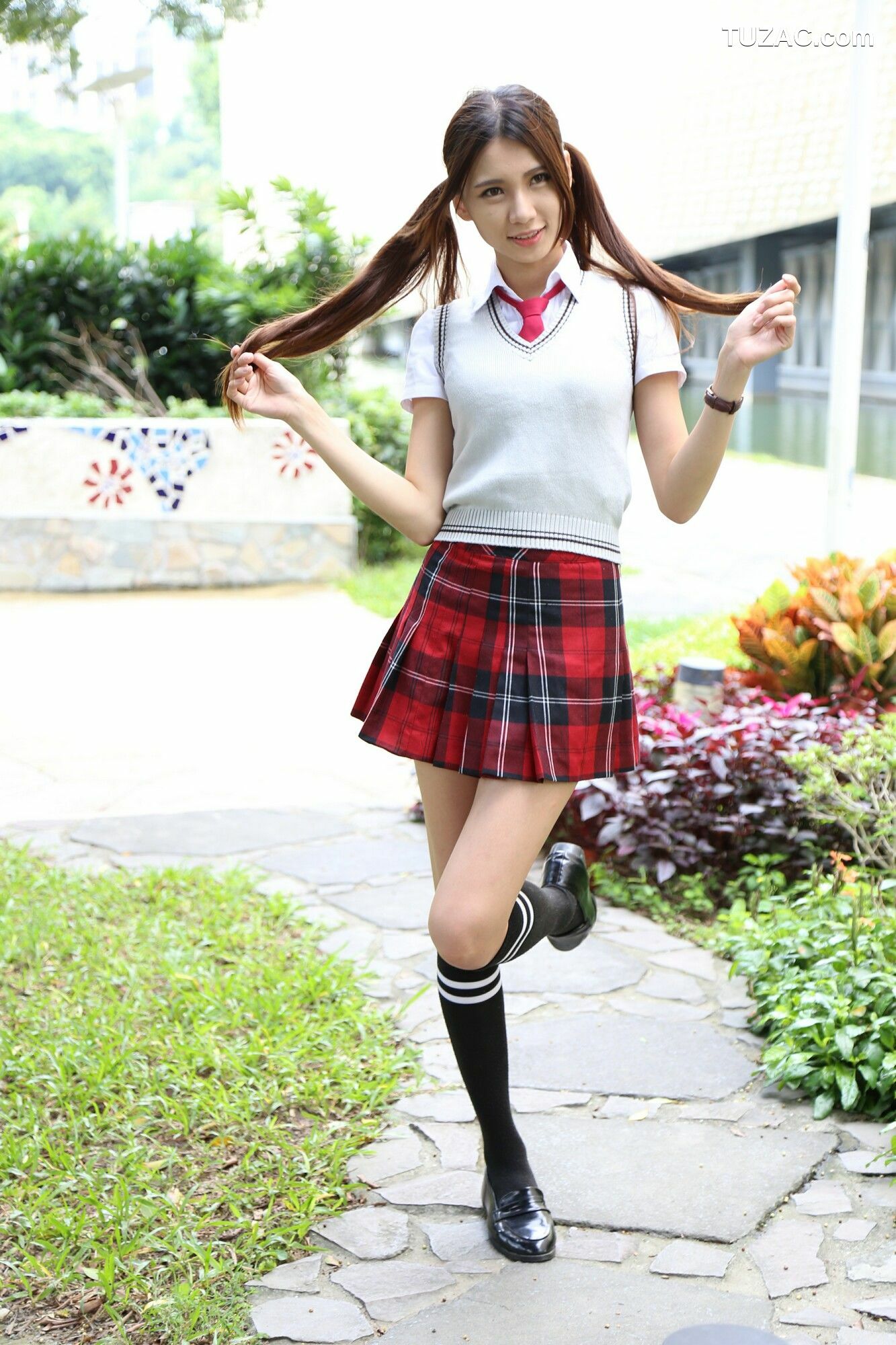 台湾正妹_ 蔡译心Candice《校服美少女》 写真集[98P]