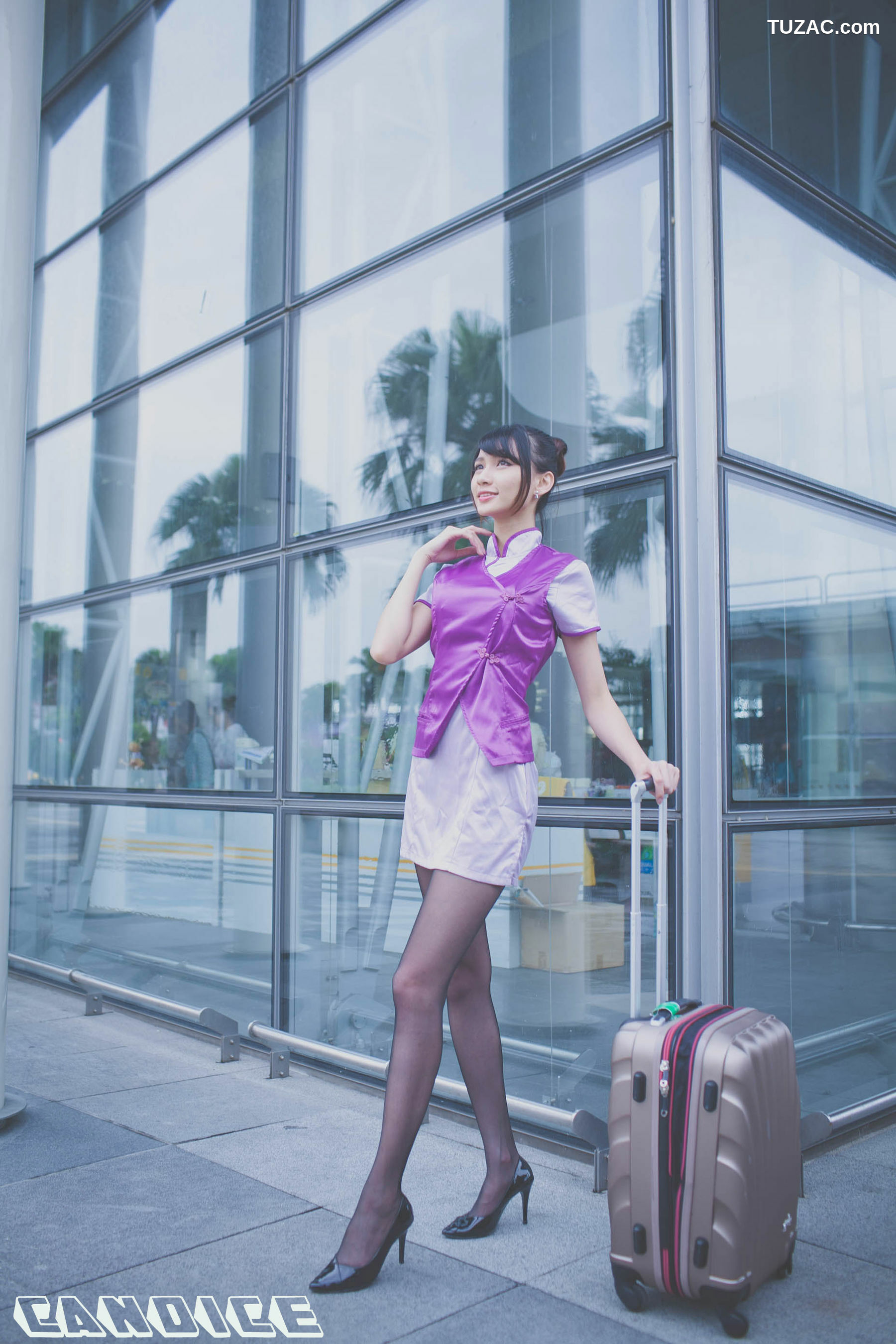 台湾正妹_ 蔡译心Candice《空姐黑丝街拍》 写真集[41P]
