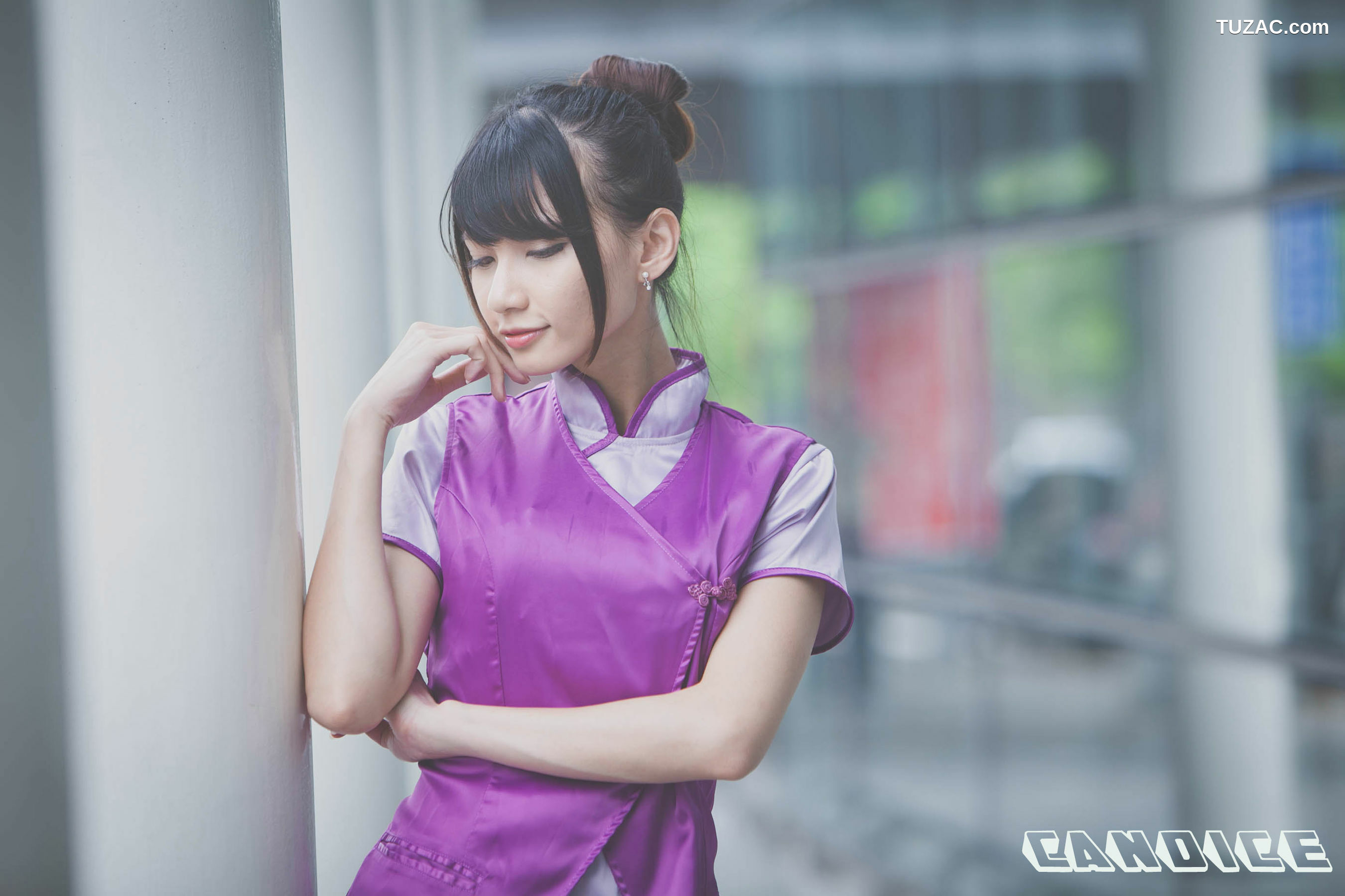 台湾正妹_ 蔡译心Candice《空姐黑丝街拍》 写真集[41P]