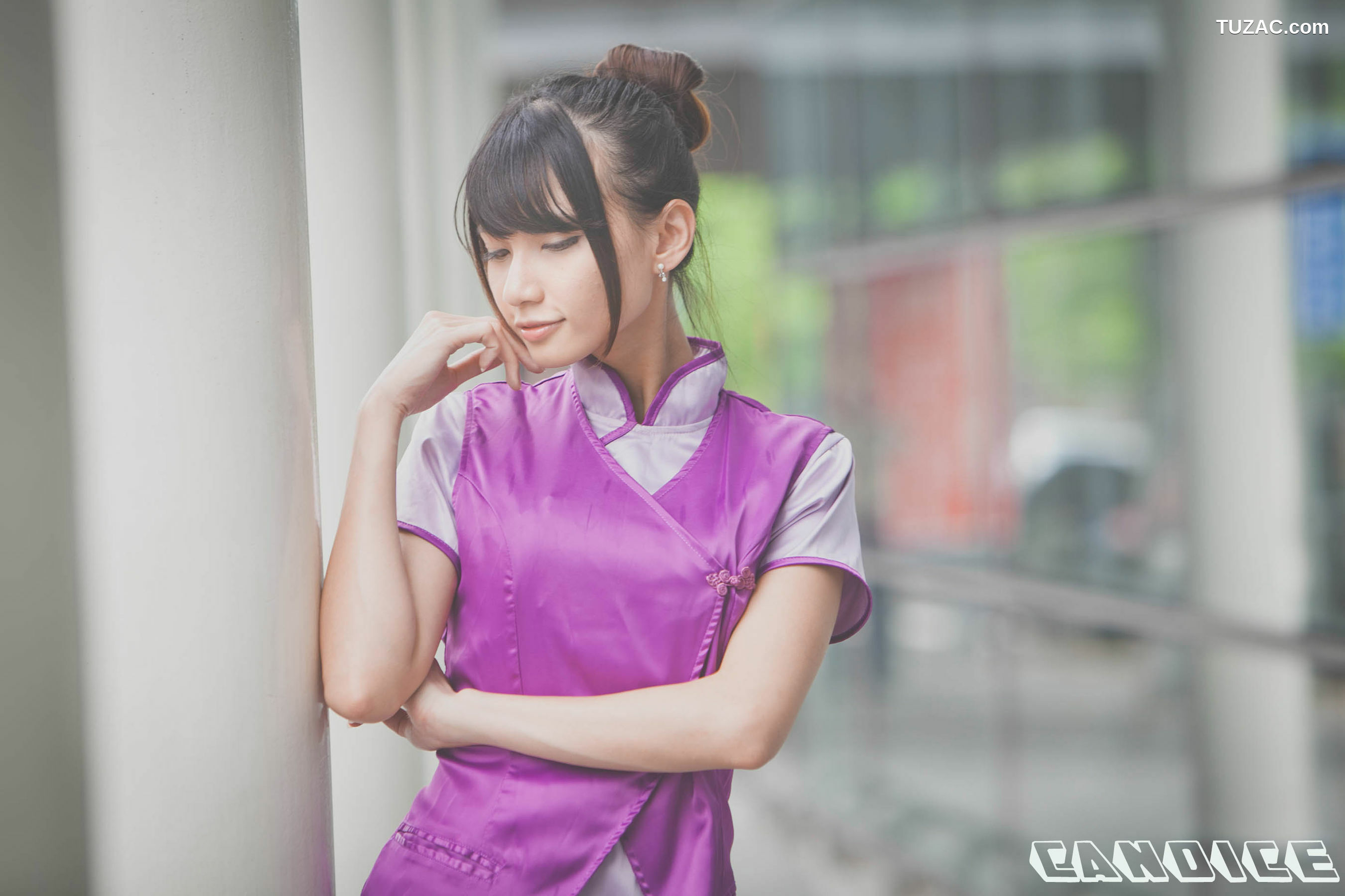 台湾正妹_ 蔡译心Candice《空姐黑丝街拍》 写真集[41P]