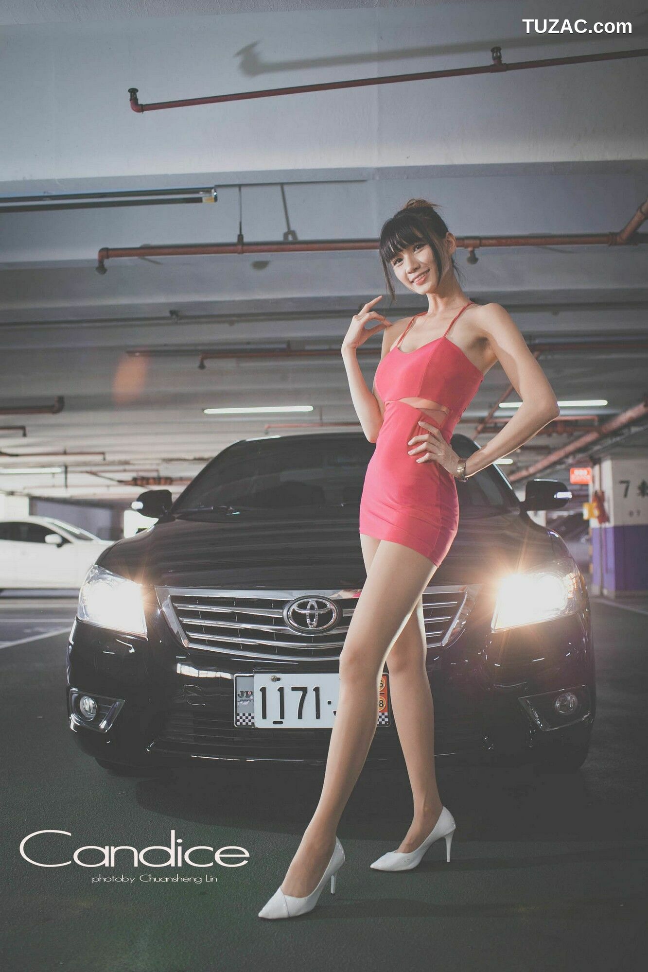 台湾正妹_ 蔡译心Candice《车外拍》 写真集[89P]