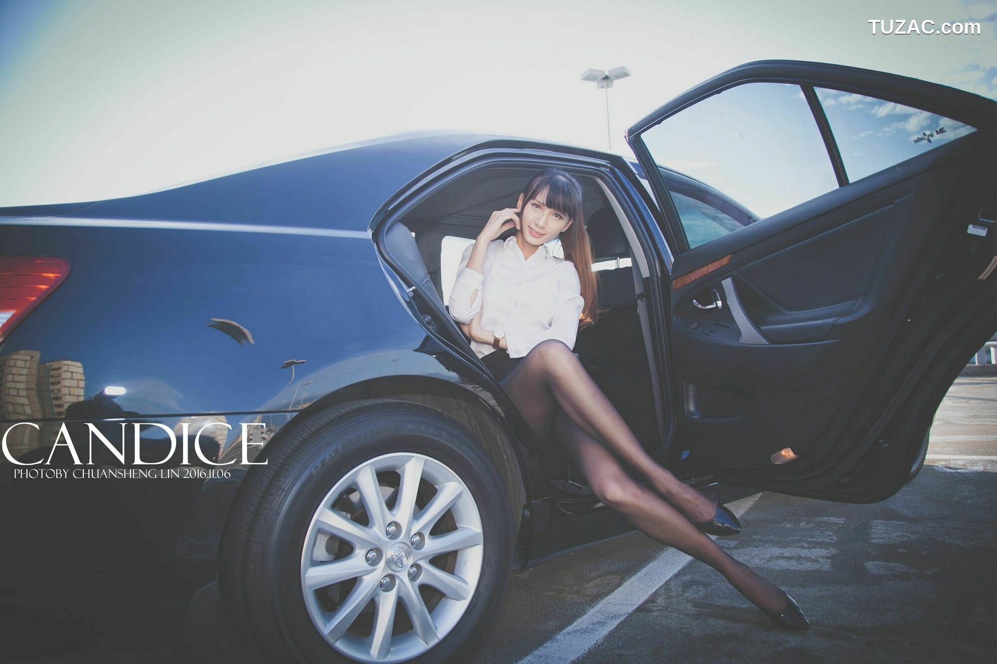 台湾正妹_ 蔡译心Candice《车外拍》 写真集[89P]