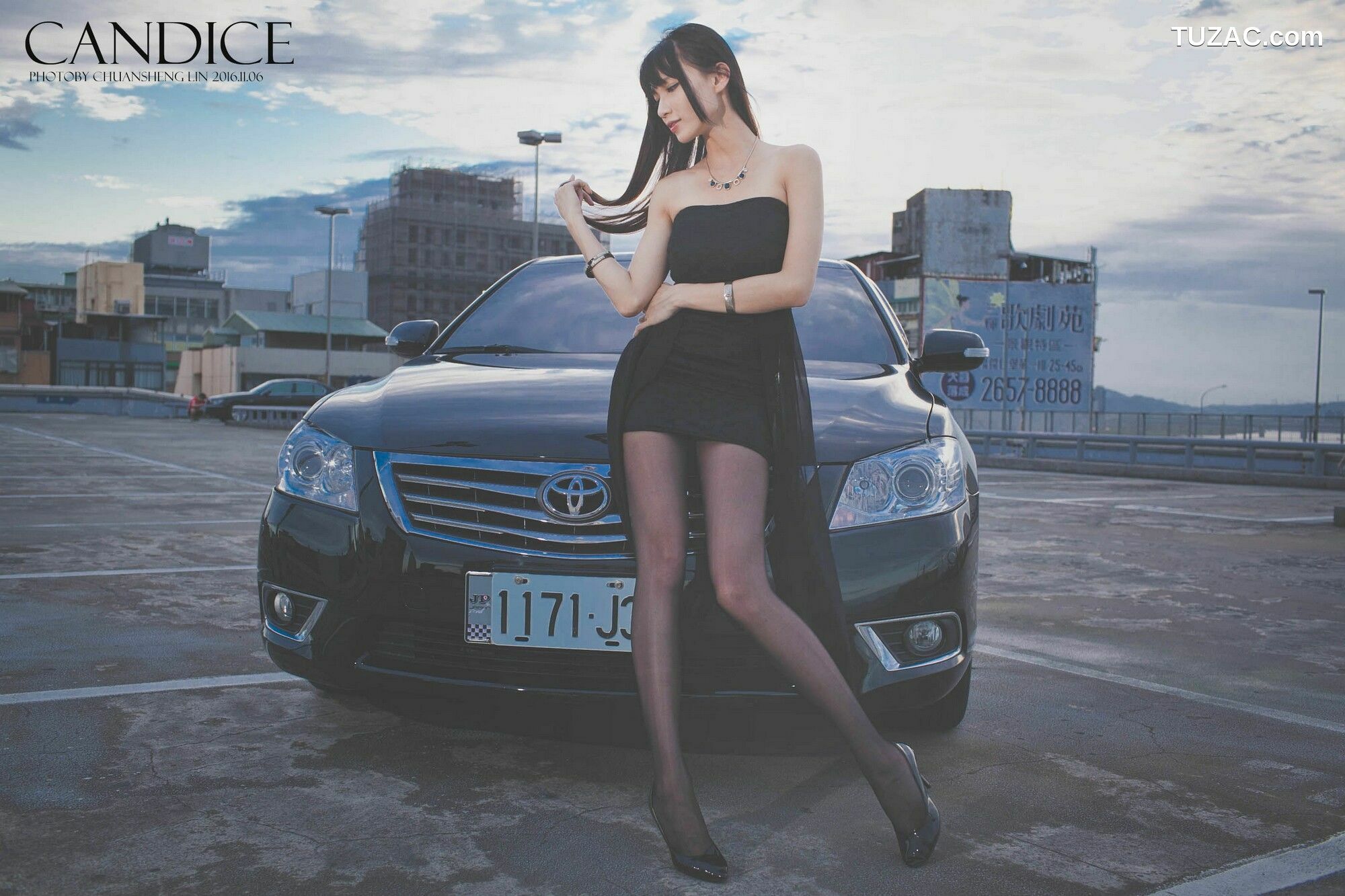 台湾正妹_ 蔡译心Candice《车外拍》 写真集[89P]