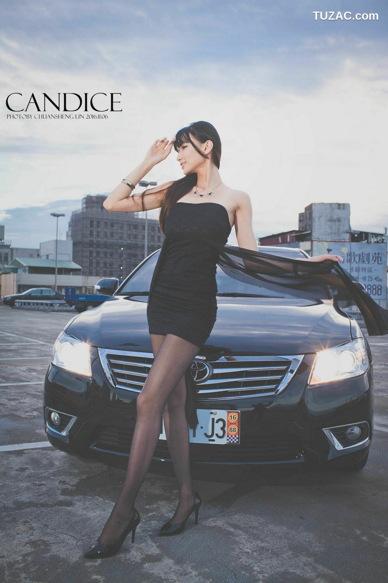 台湾正妹_ 蔡译心Candice《车外拍》 写真集[89P]