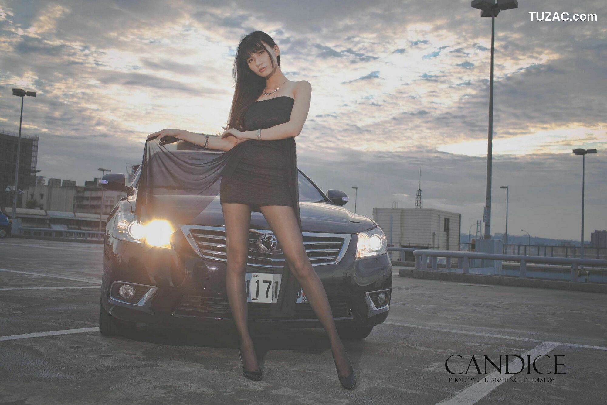 台湾正妹_ 蔡译心Candice《车外拍》 写真集[89P]