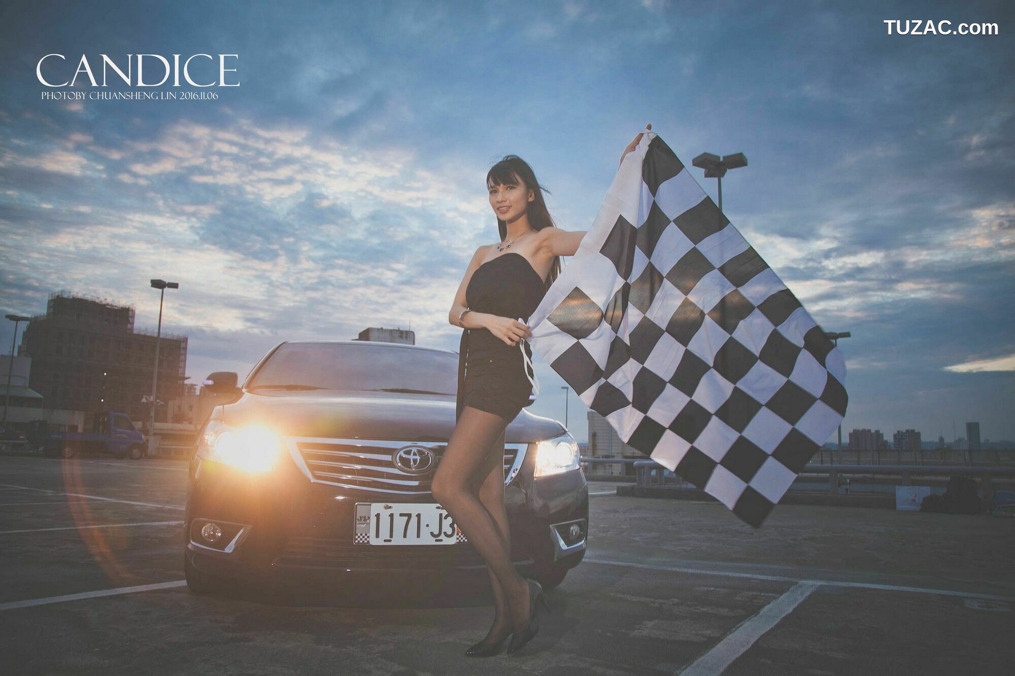 台湾正妹_ 蔡译心Candice《车外拍》 写真集[89P]