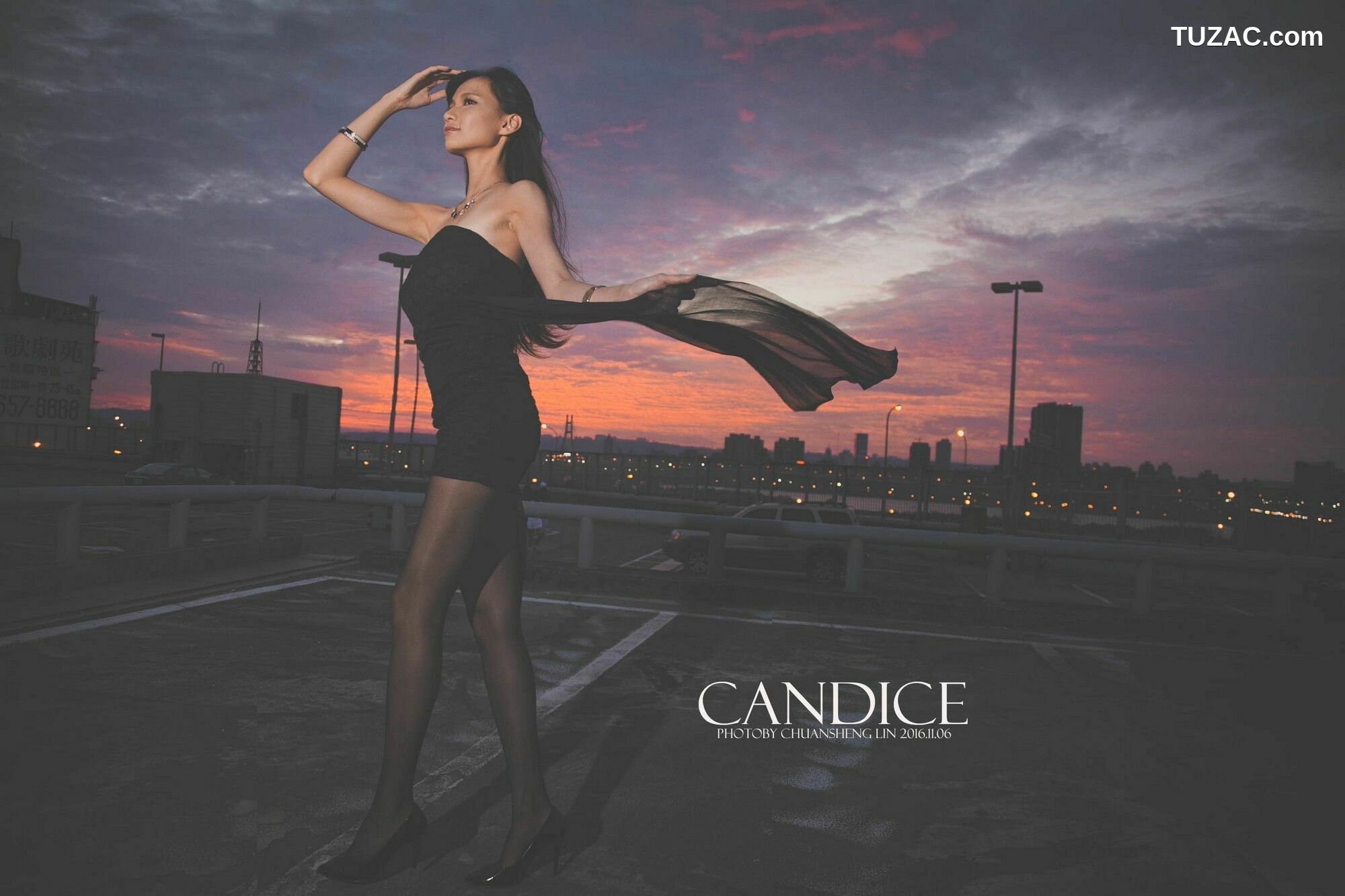 台湾正妹_ 蔡译心Candice《车外拍》 写真集[89P]