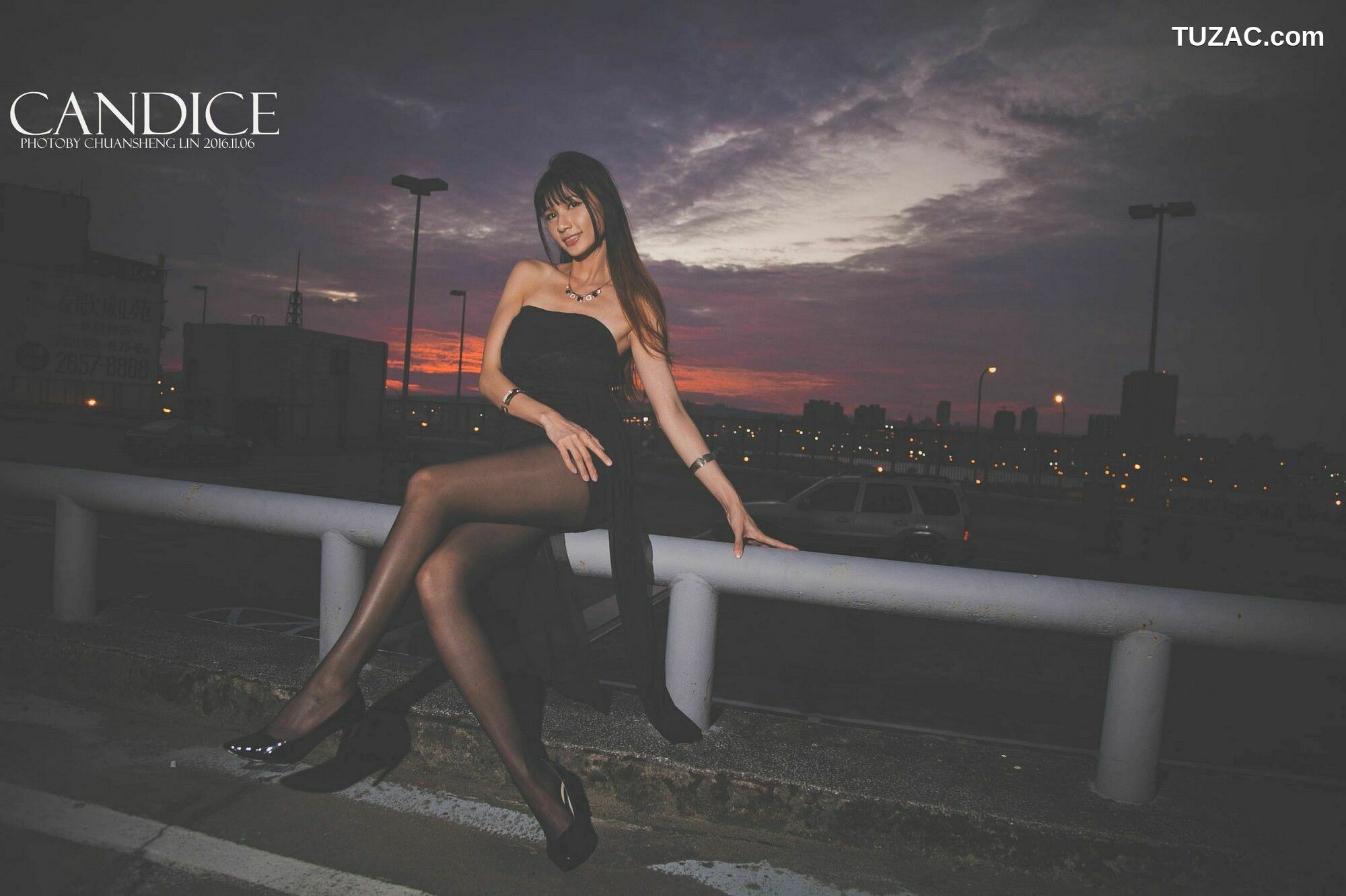 台湾正妹_ 蔡译心Candice《车外拍》 写真集[89P]