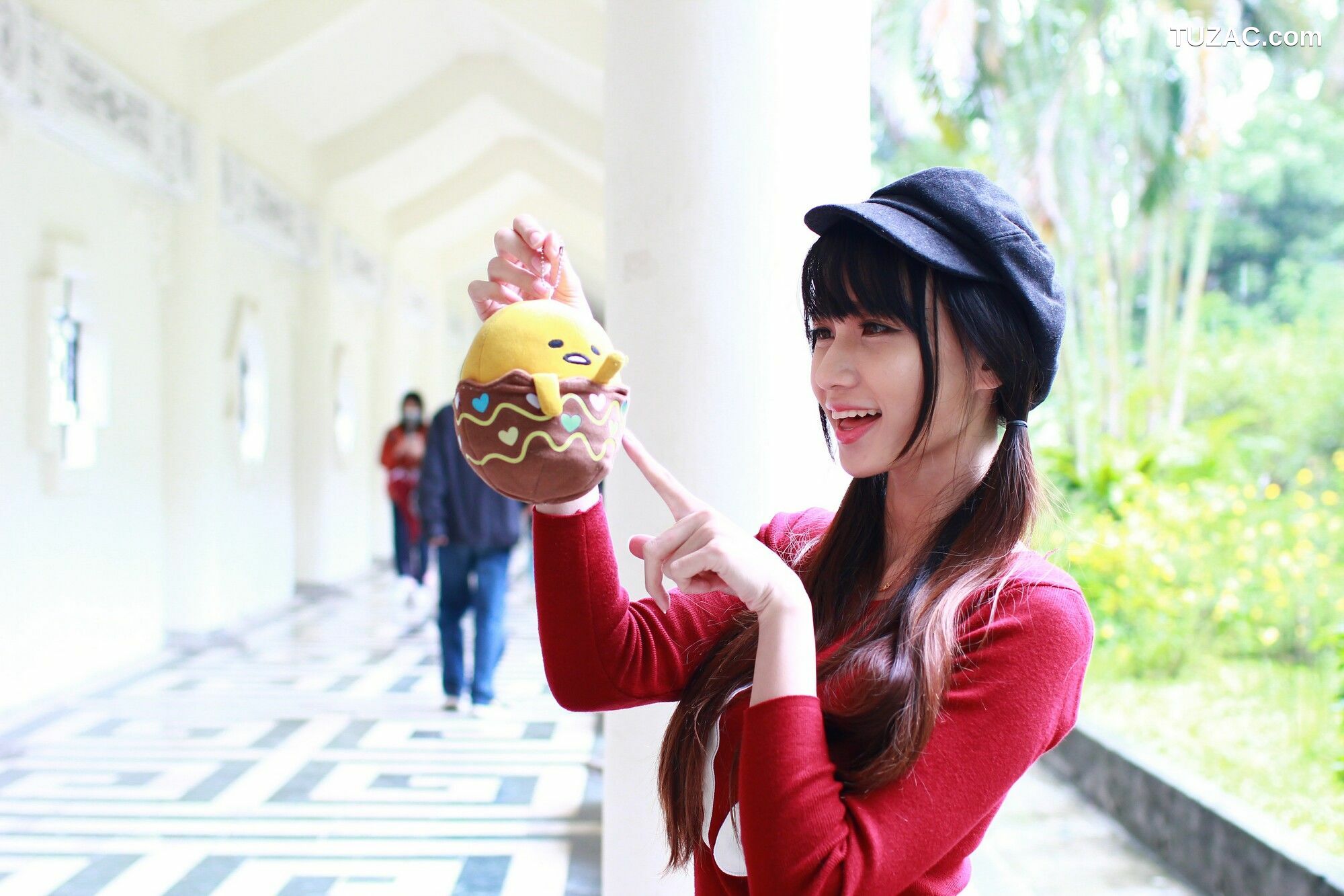 台湾正妹_ 蔡译心《中正紀念堂+富錦街時裝外拍》 写真集[55P]