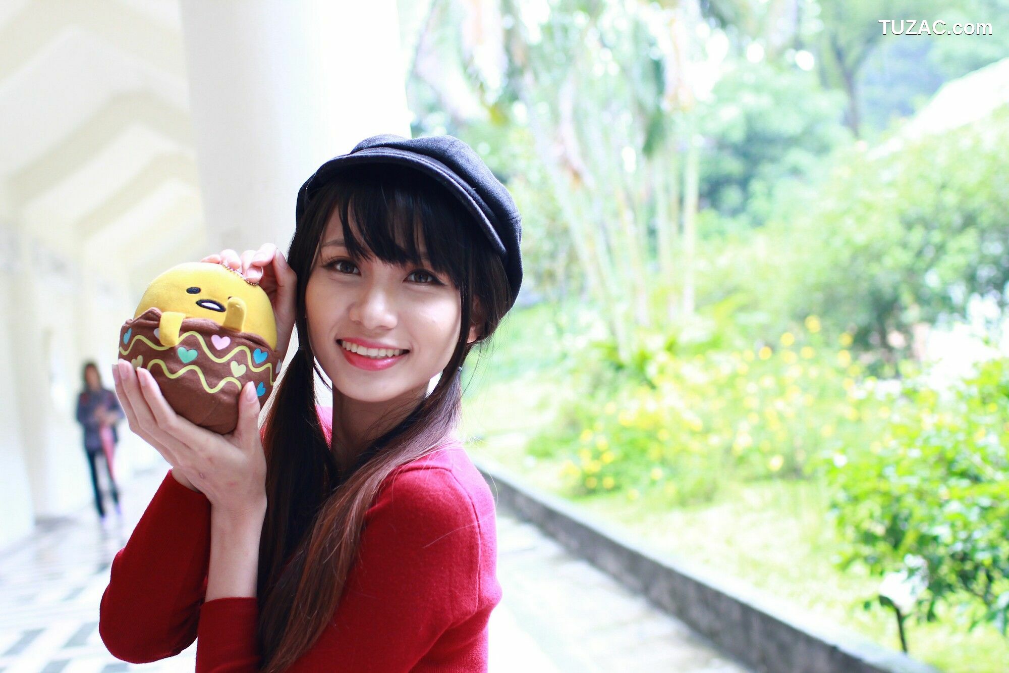 台湾正妹_ 蔡译心《中正紀念堂+富錦街時裝外拍》 写真集[55P]