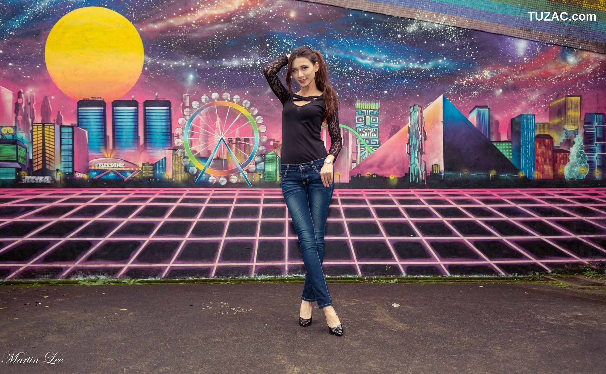 台湾正妹_ 蔡译心《寶藏巖(3套服装）》 写真集[92P]