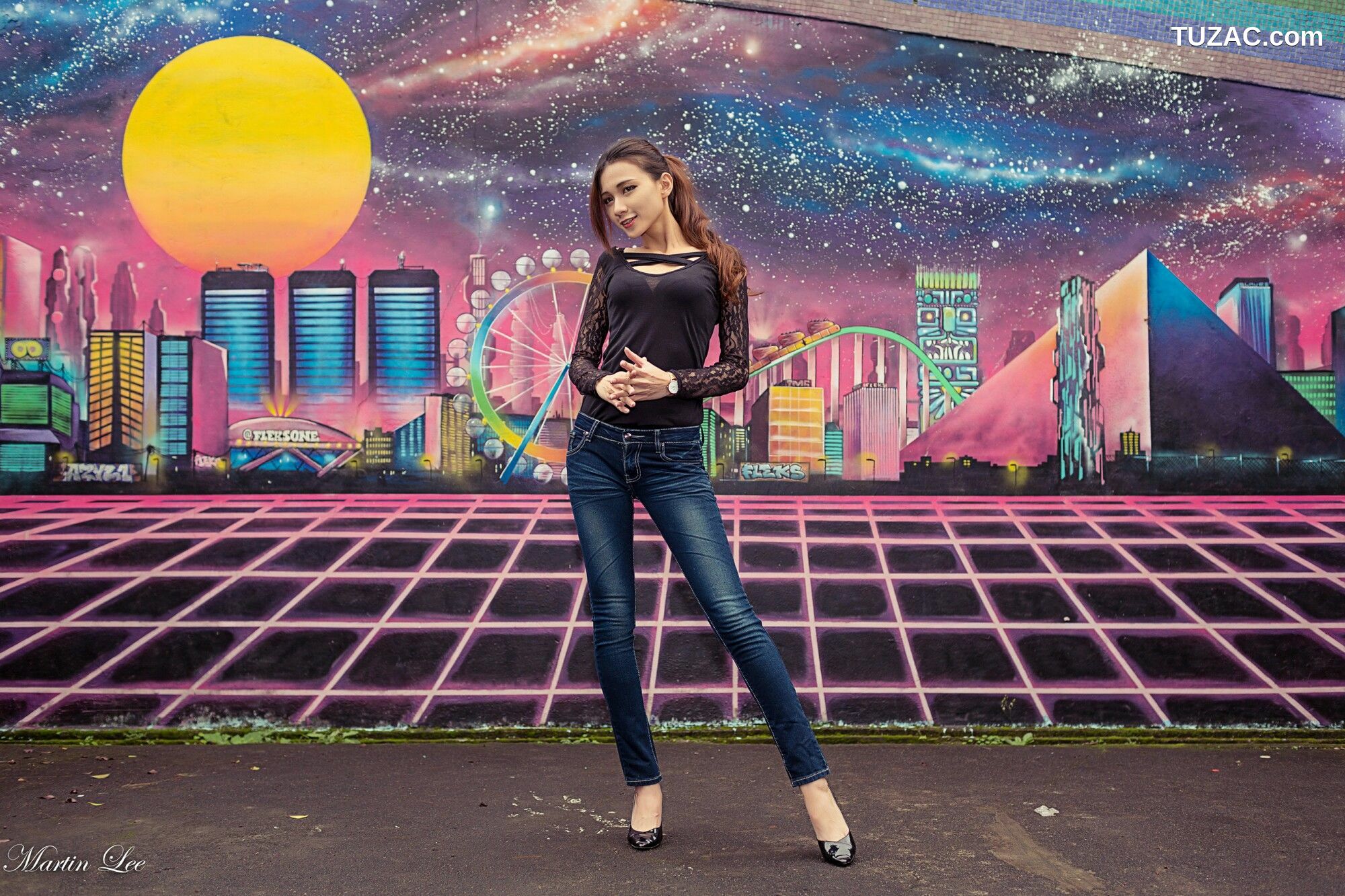 台湾正妹_ 蔡译心《寶藏巖(3套服装）》 写真集[92P]