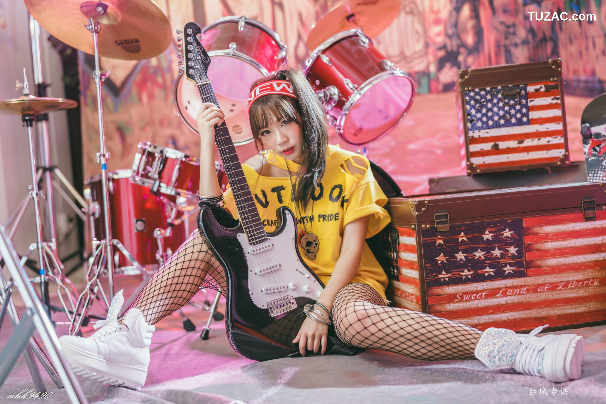 台湾正妹_ 薩琳《足球&amp;嘻哈風》 写真集[29P]