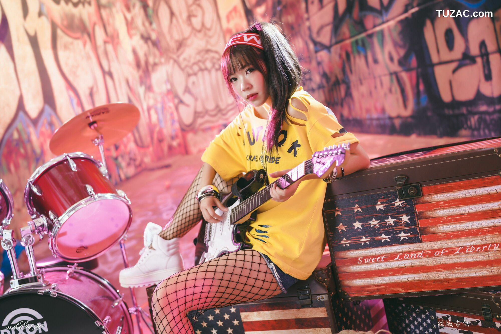 台湾正妹_ 薩琳《足球&amp;嘻哈風》 写真集[29P]