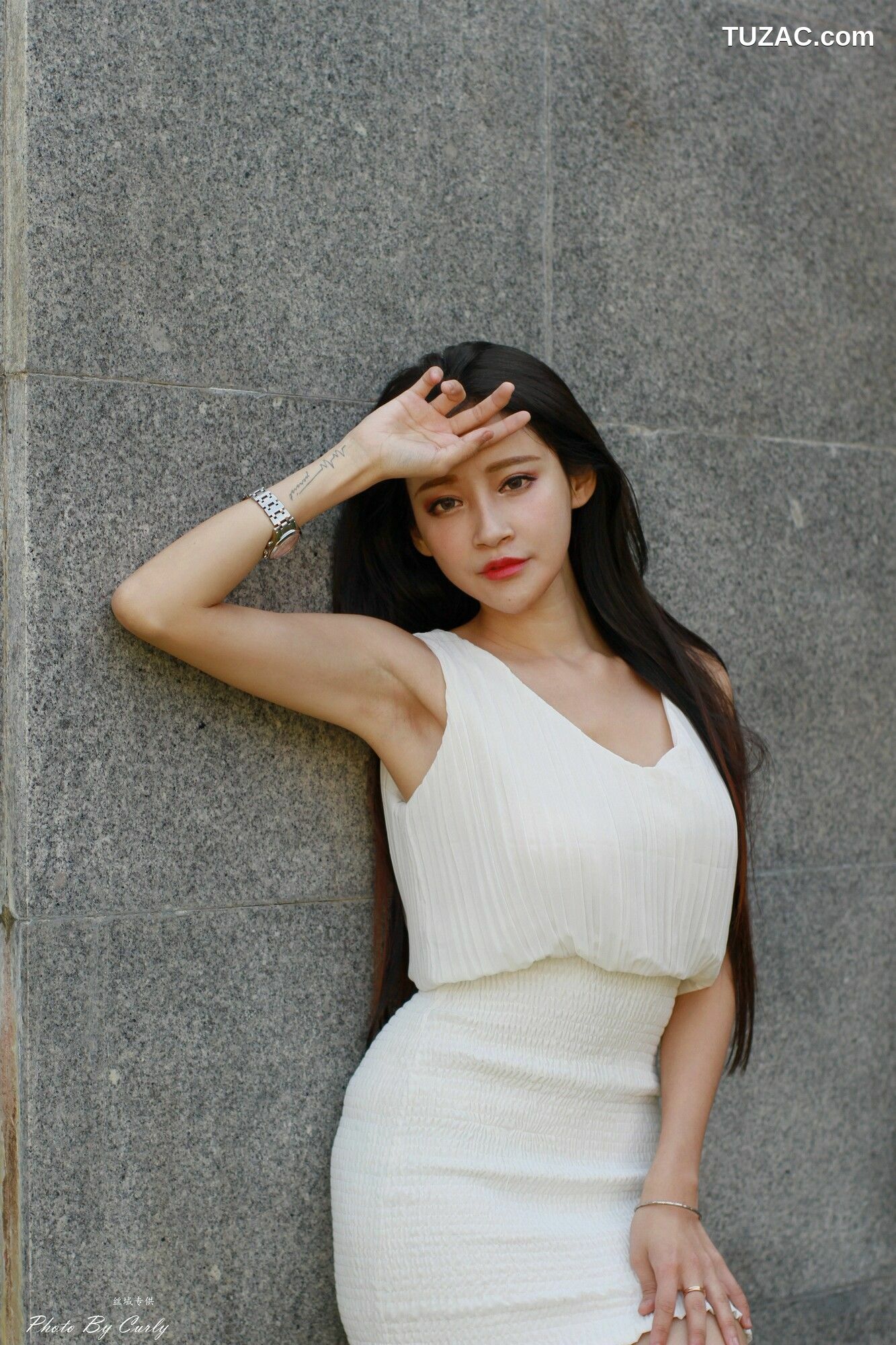 台湾正妹_ 詹艾葳Avril《高雄美術館》写真集[67P]