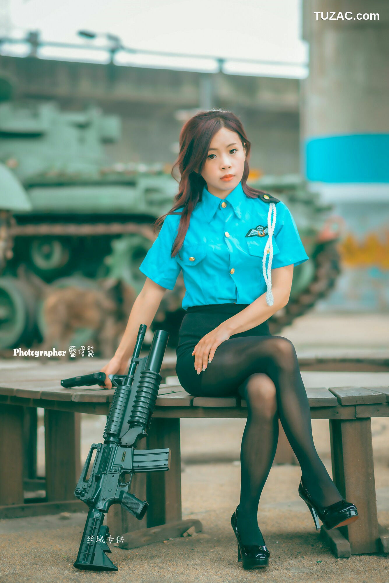 台湾正妹_ 賴筱菁《中彰橋下》(女警黑丝） 写真集[50P]