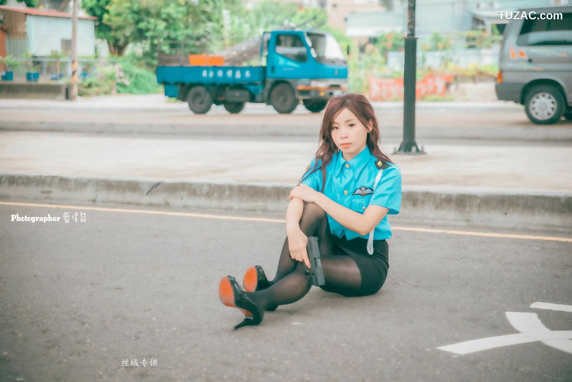 台湾正妹_ 賴筱菁《中彰橋下》(女警黑丝） 写真集[50P]