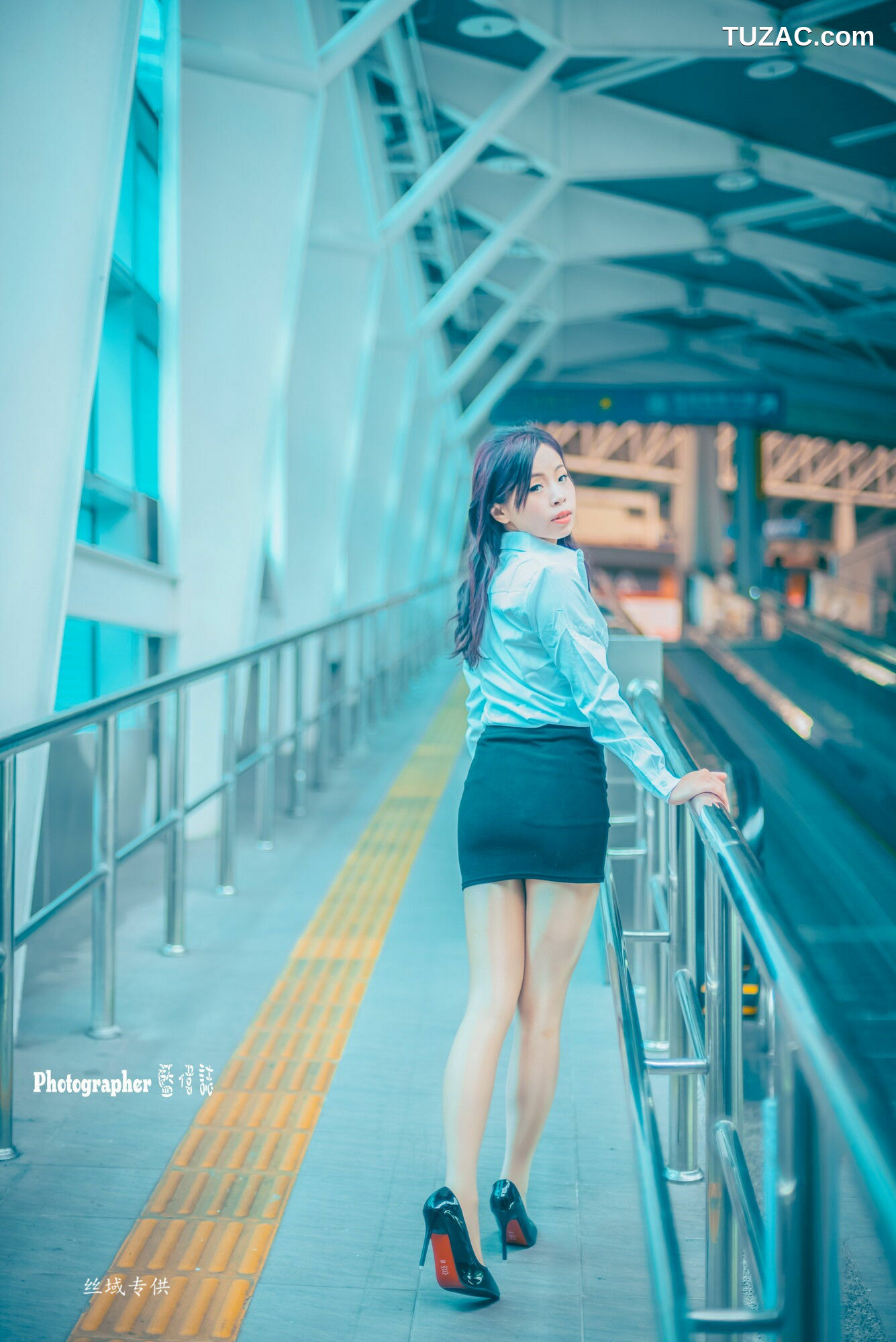 台湾正妹_ 賴筱菁《烏日高鐵》 写真集[40P]