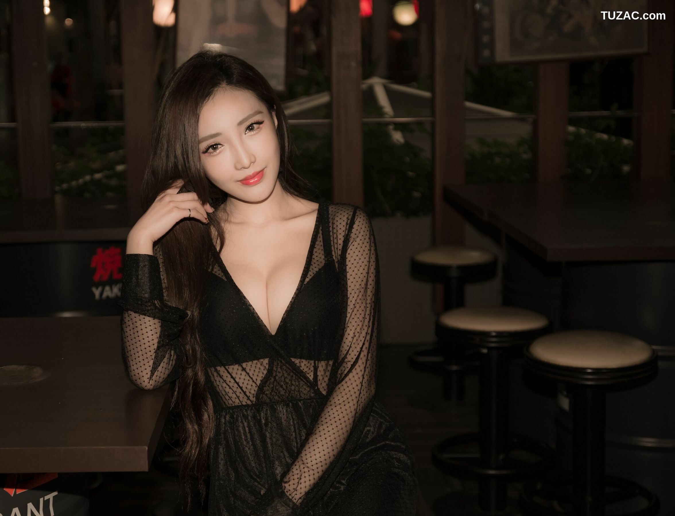 台湾正妹_ 赵芸Syuan《书法家 外拍图集》 写真集[68P]