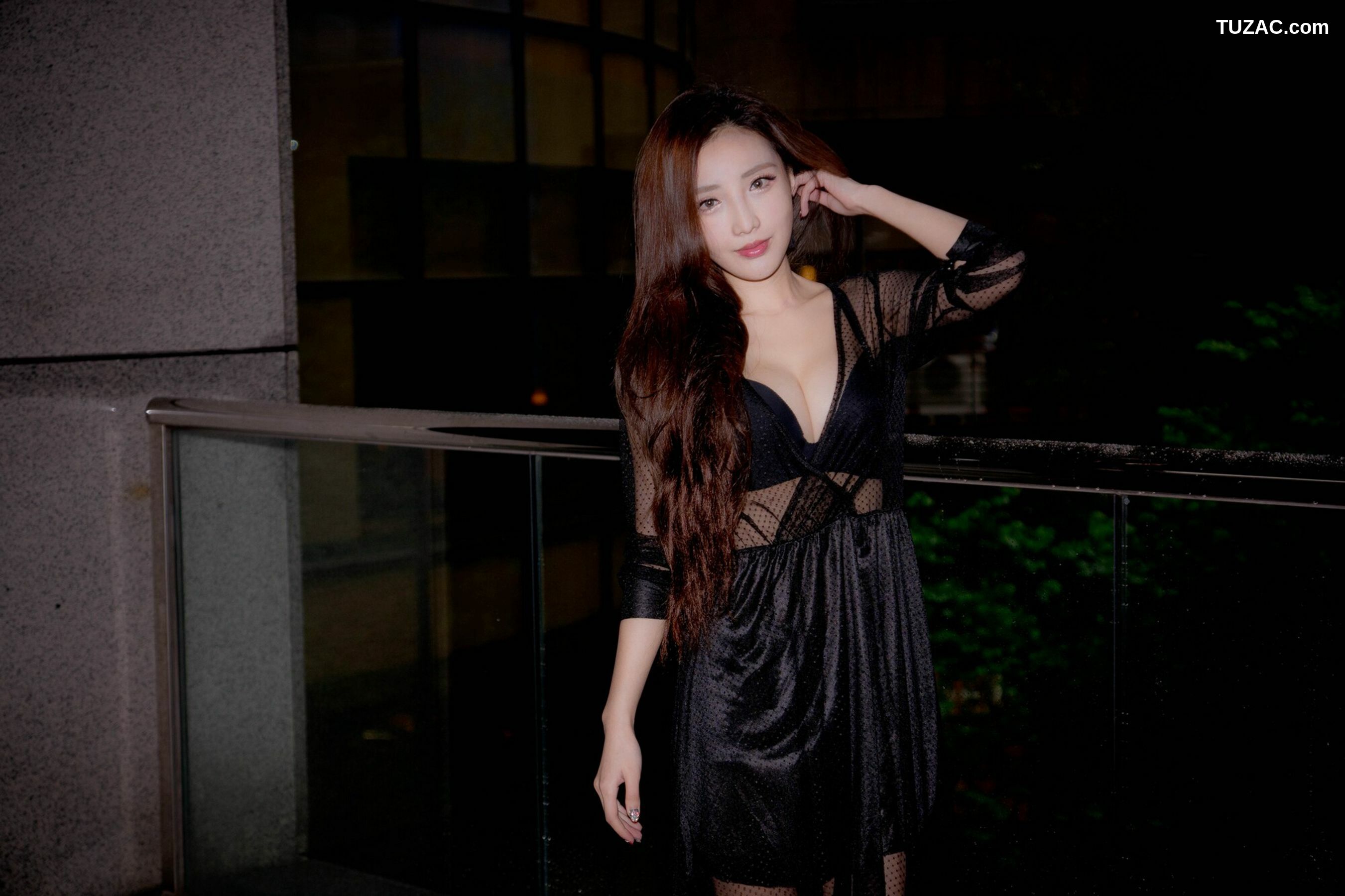 台湾正妹_ 赵芸Syuan《书法家 外拍图集》 写真集[68P]