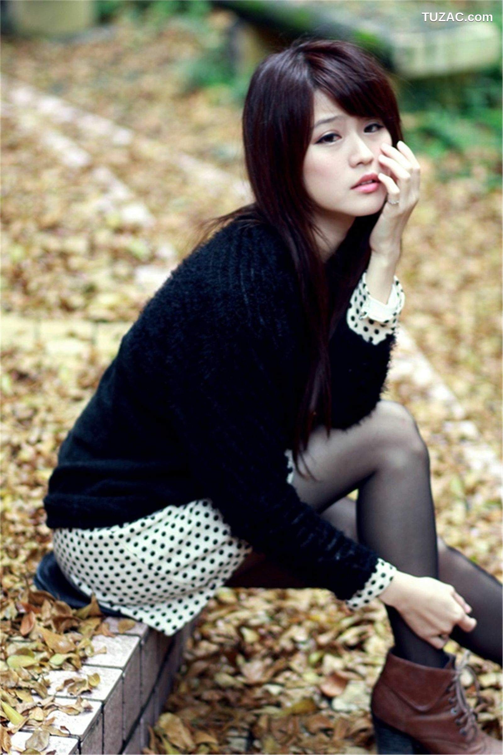 台湾正妹_ 邱俞瑄(渔瑄)+白白《校园卖萌外拍》 写真集[29P]