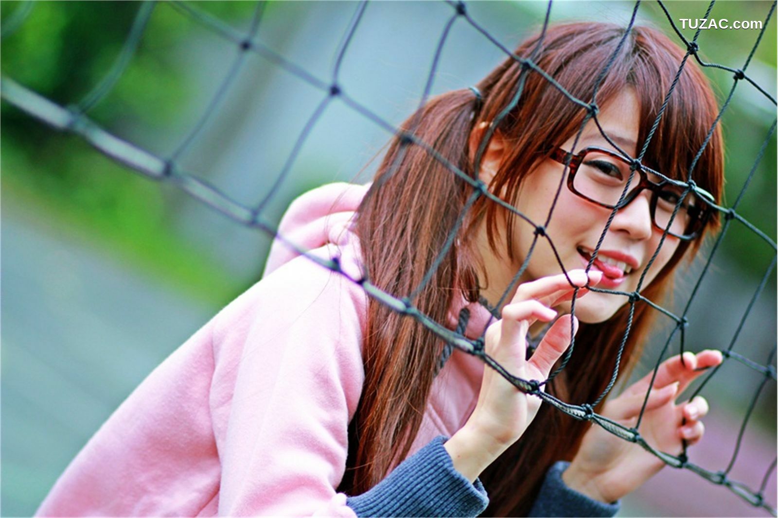 台湾正妹_ 邱俞瑄(渔瑄)+白白《校园卖萌外拍》 写真集[29P]