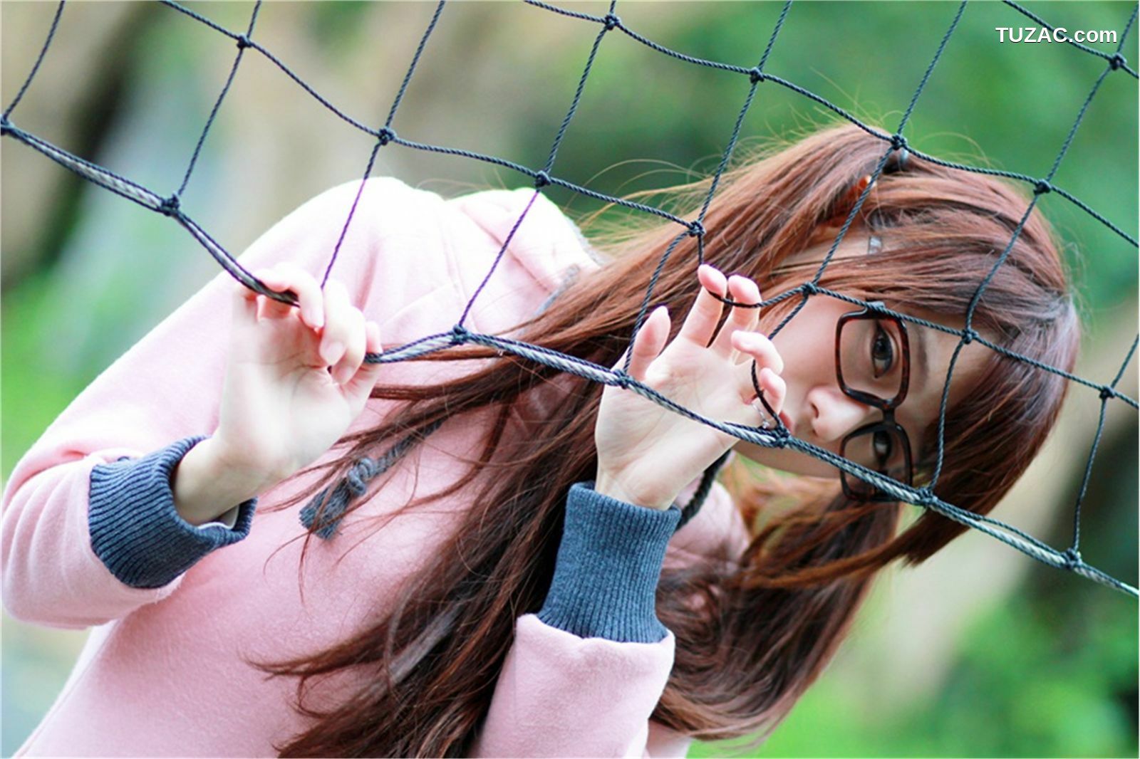 台湾正妹_ 邱俞瑄(渔瑄)+白白《校园卖萌外拍》 写真集[29P]