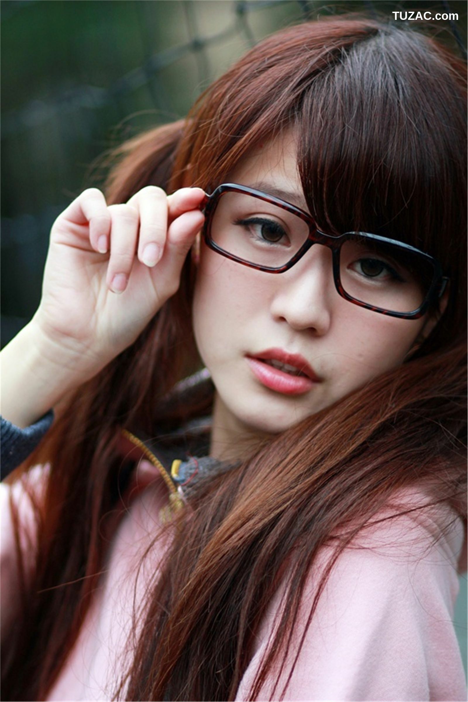 台湾正妹_ 邱俞瑄(渔瑄)+白白《校园卖萌外拍》 写真集[29P]