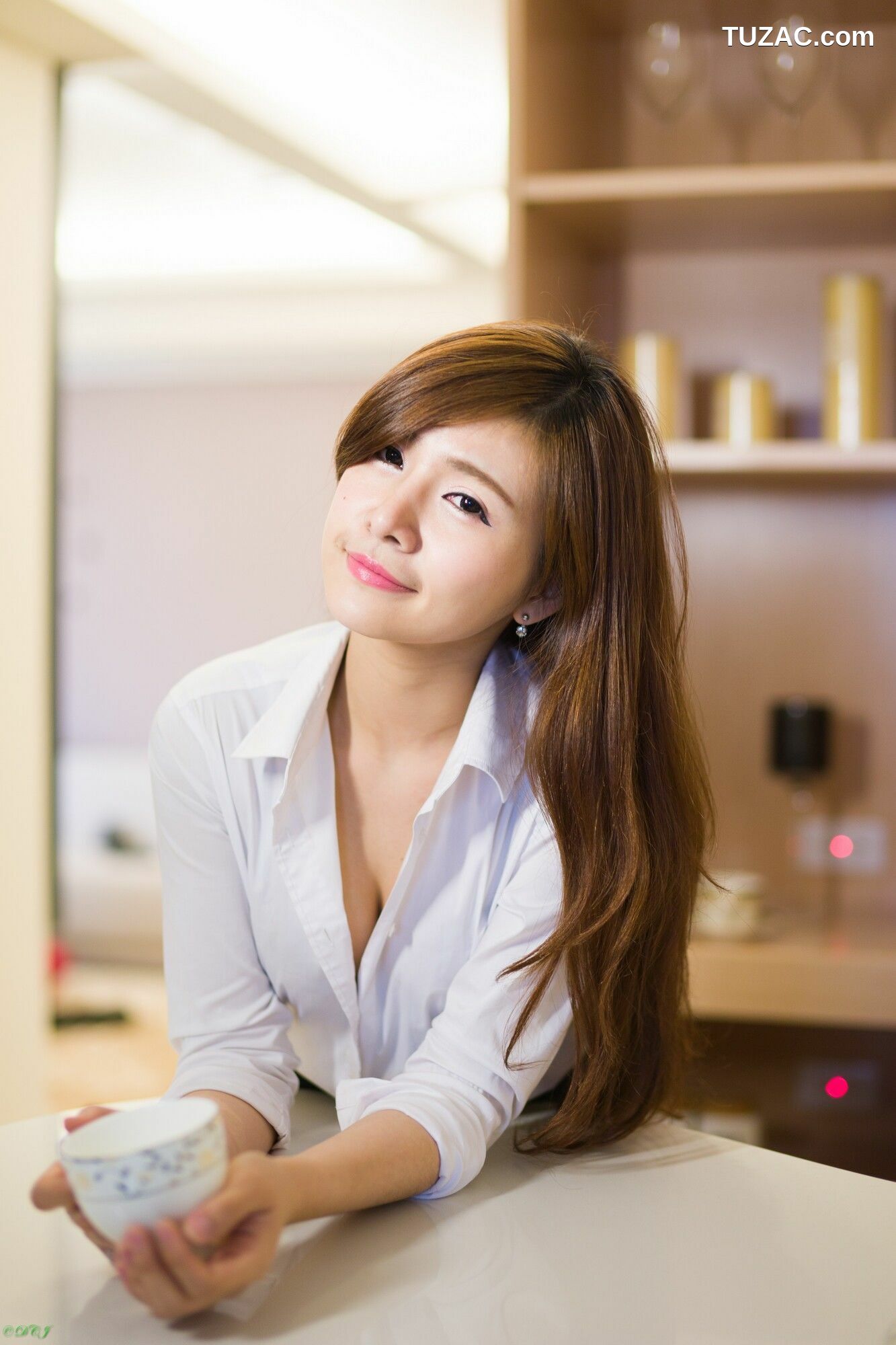 台湾正妹_ 邱艾比Abbie 黑丝OL内衣赏 写真集[97P]