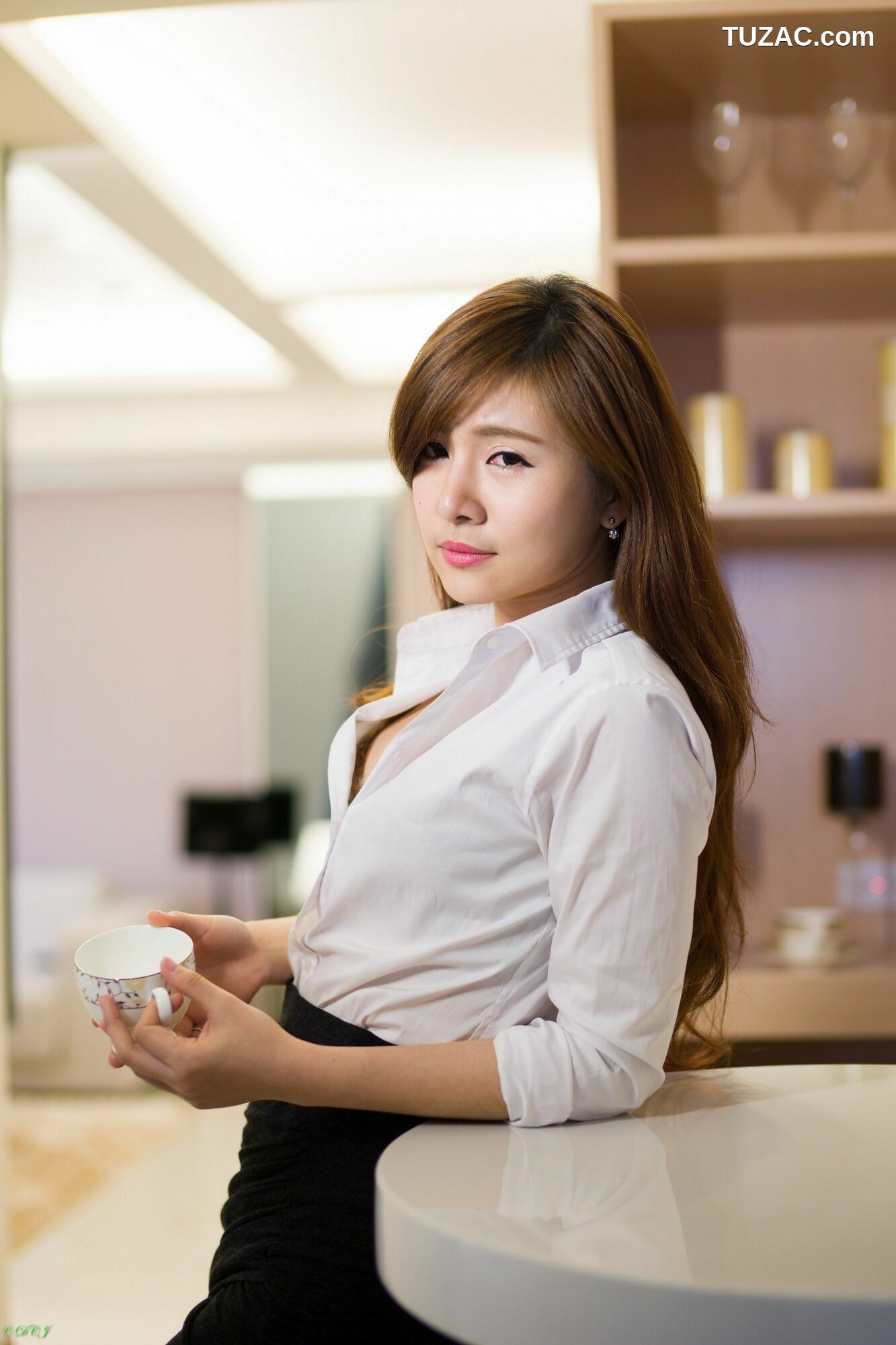 台湾正妹_ 邱艾比Abbie 黑丝OL内衣赏 写真集[97P]