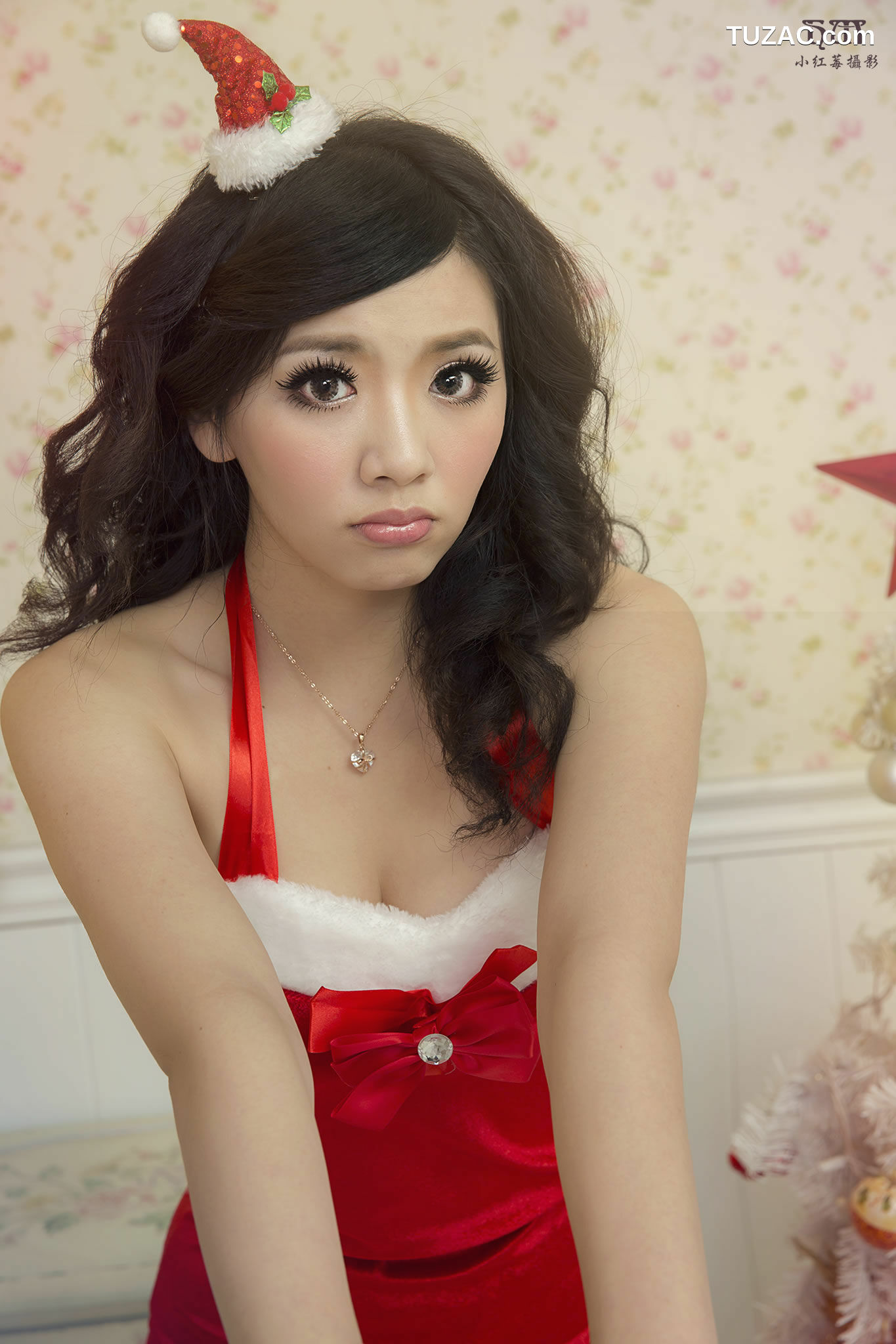 台湾正妹_ 郭媖、曉希、萱萱《圣诞节棚拍》 写真集[30P]