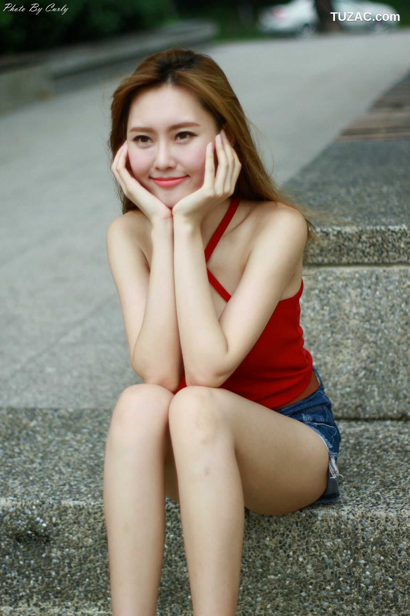 台湾正妹_ 郭珉妏Queenie《技擊館街拍》 写真集[111P]