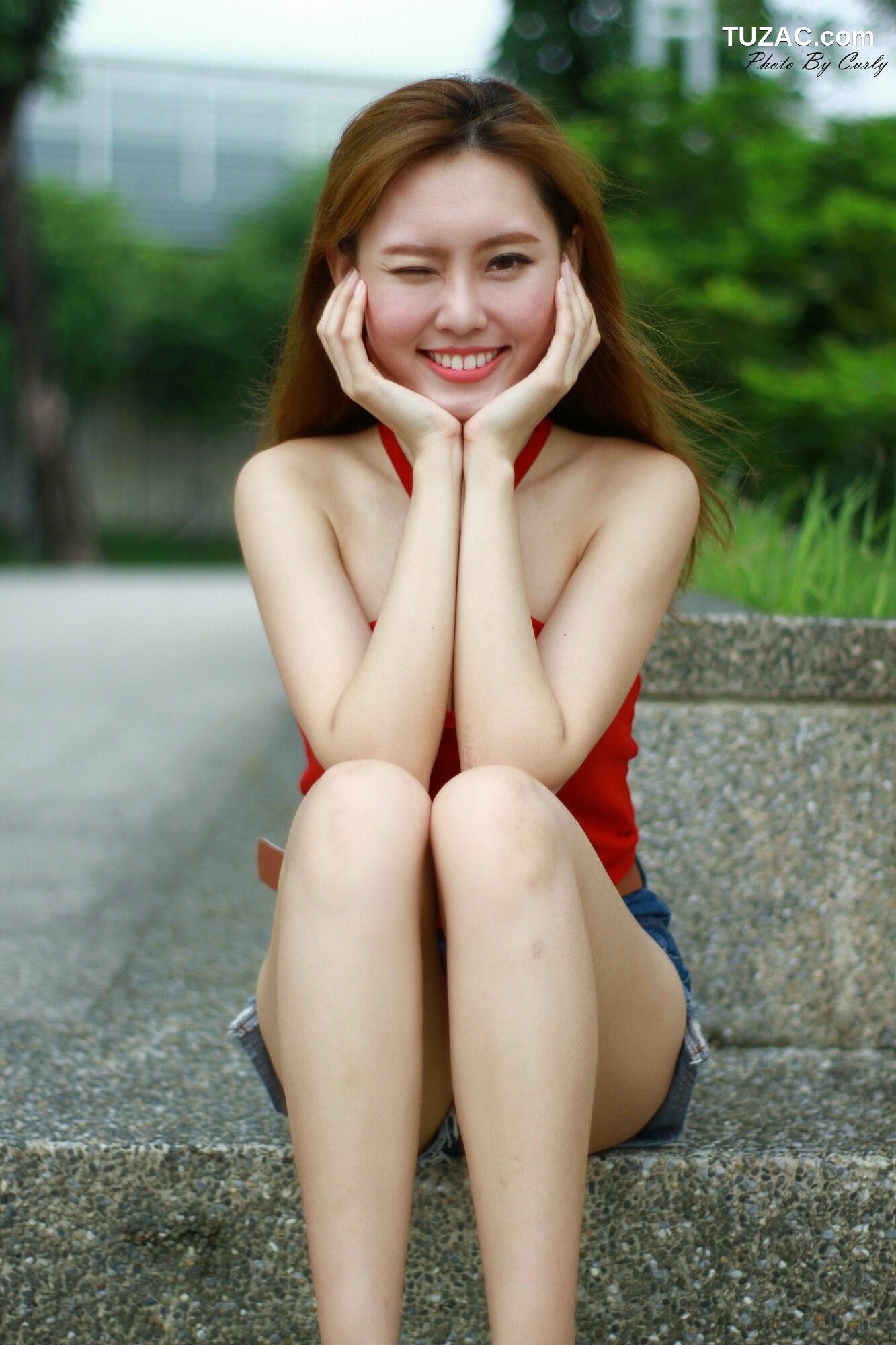 台湾正妹_ 郭珉妏Queenie《技擊館街拍》 写真集[111P]