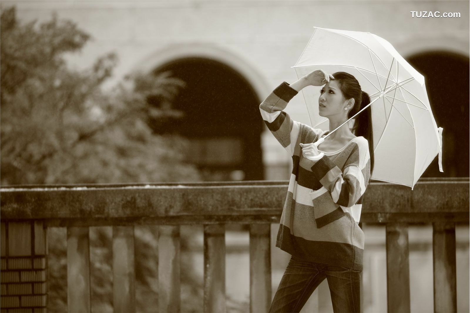 台湾正妹_ 陈韦蓉《台湾国光帮帮忙助理主持》 写真集[65P]