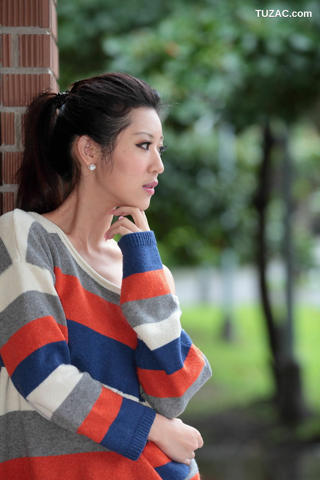 台湾正妹_ 陈韦蓉《台湾国光帮帮忙助理主持》 写真集[65P]