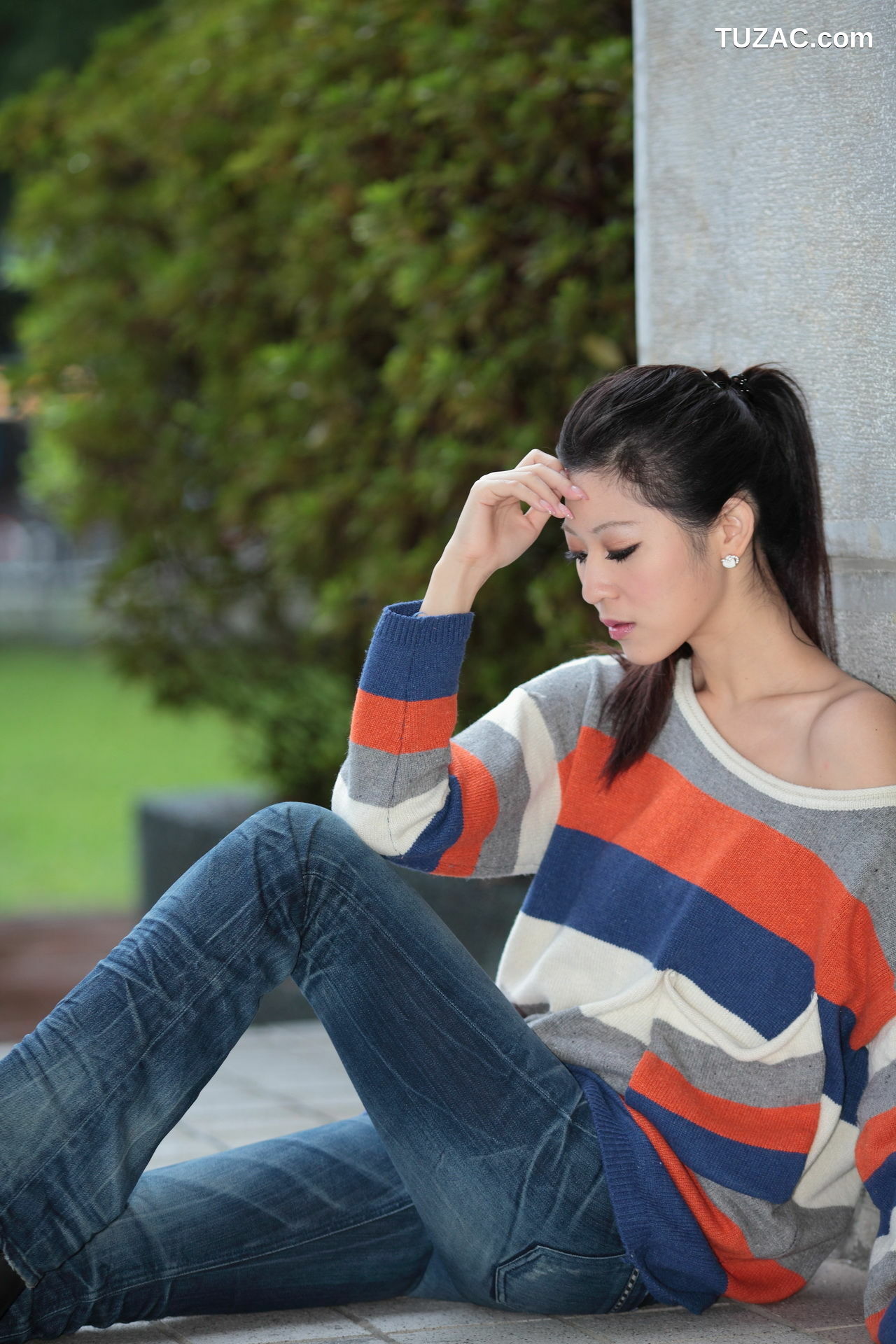 台湾正妹_ 陈韦蓉《台湾国光帮帮忙助理主持》 写真集[65P]