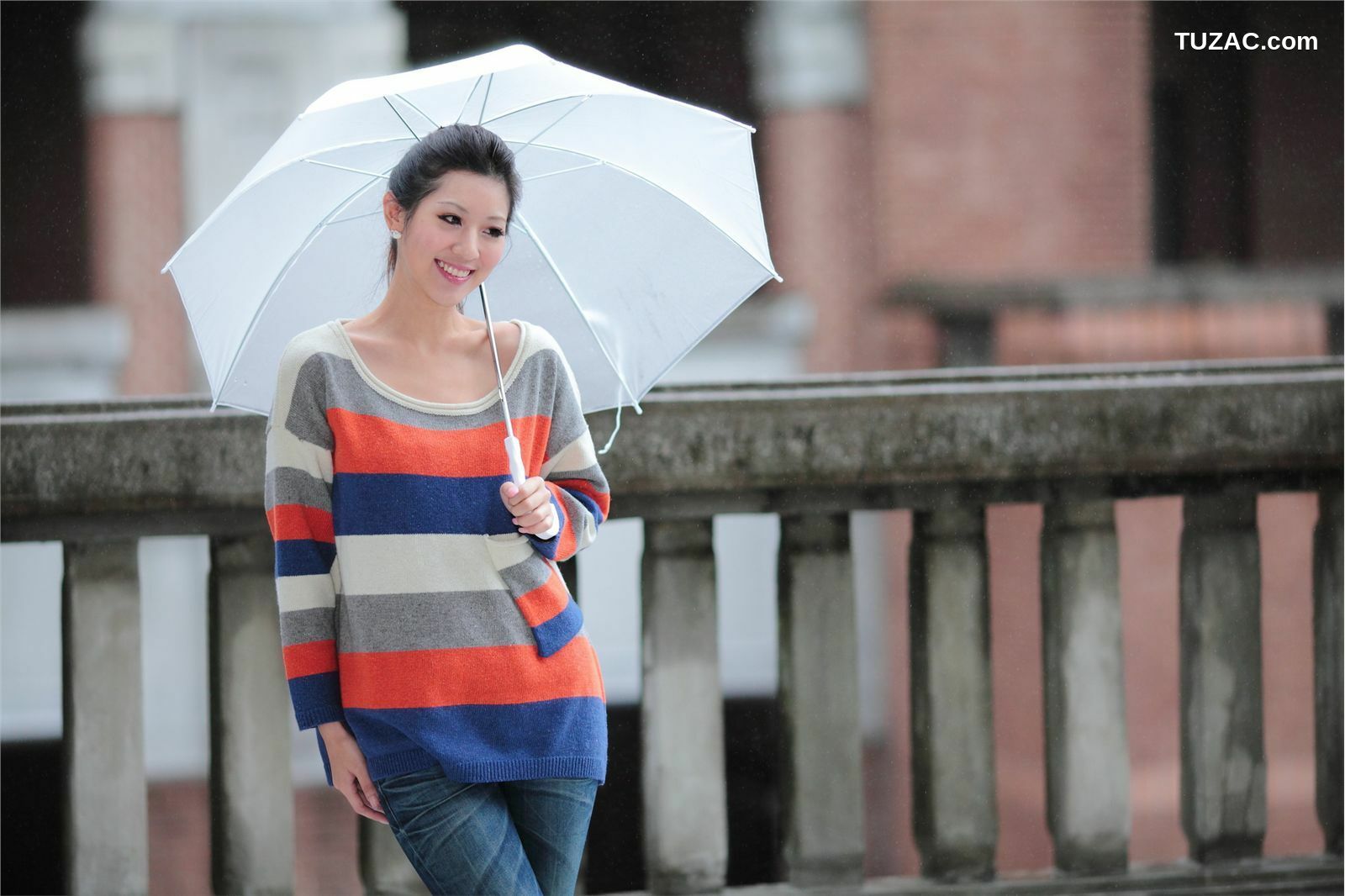 台湾正妹_ 陈韦蓉《台湾国光帮帮忙助理主持》 写真集[65P]