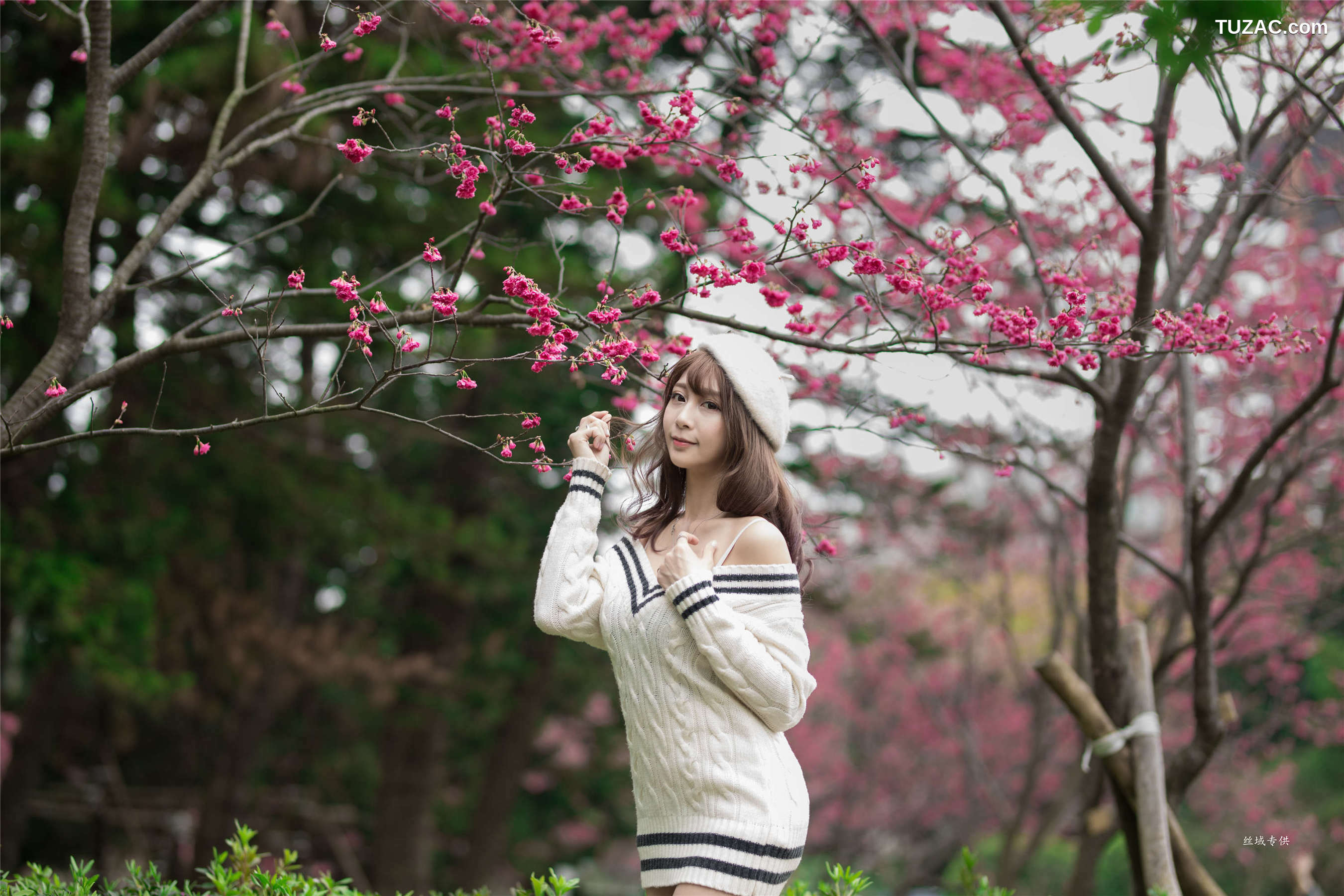 台湾正妹_ 陳奕潔《中正紀念堂》 写真集[57P]