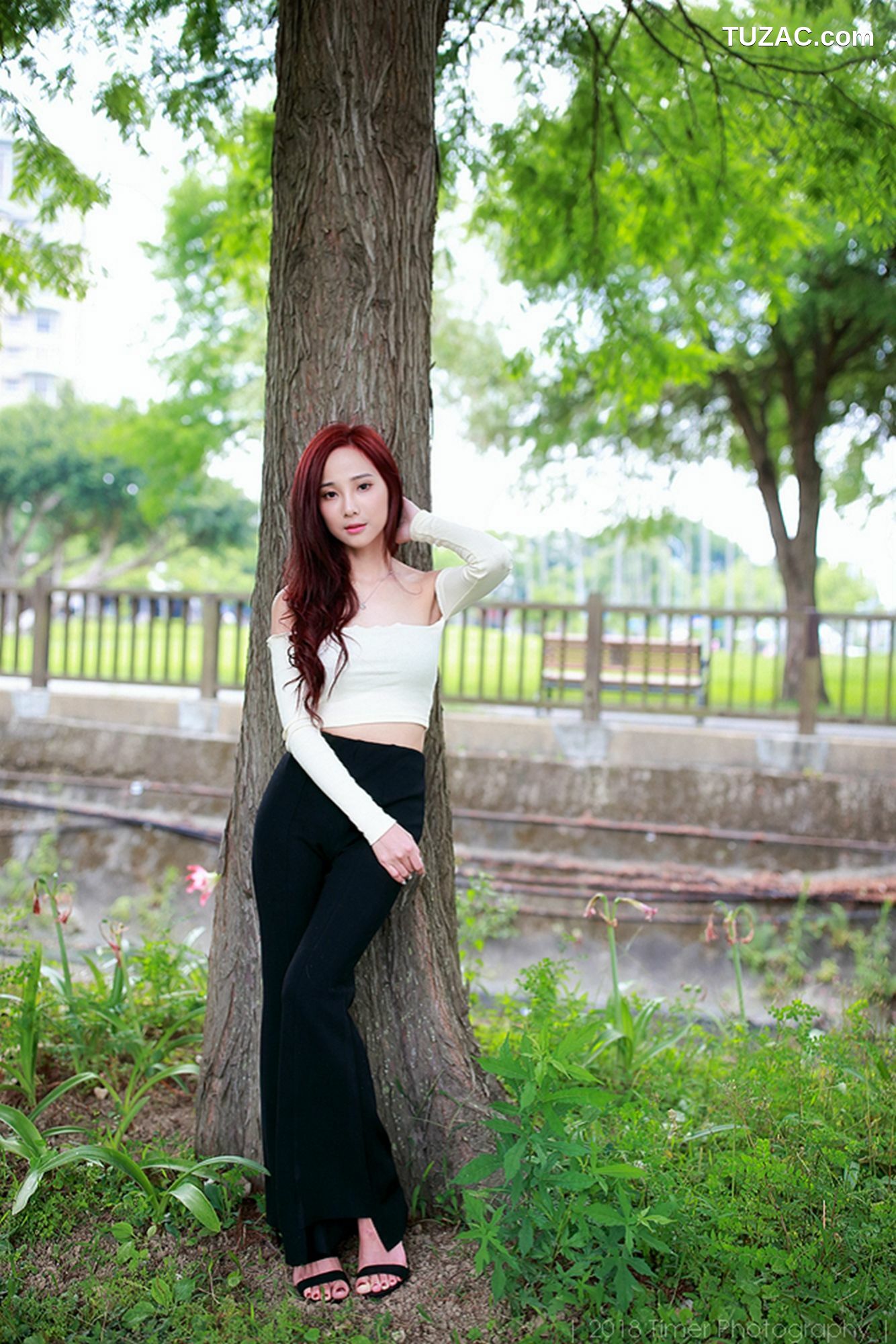 台湾正妹_ 雨玄《士林官邸外拍》 写真集[83P]