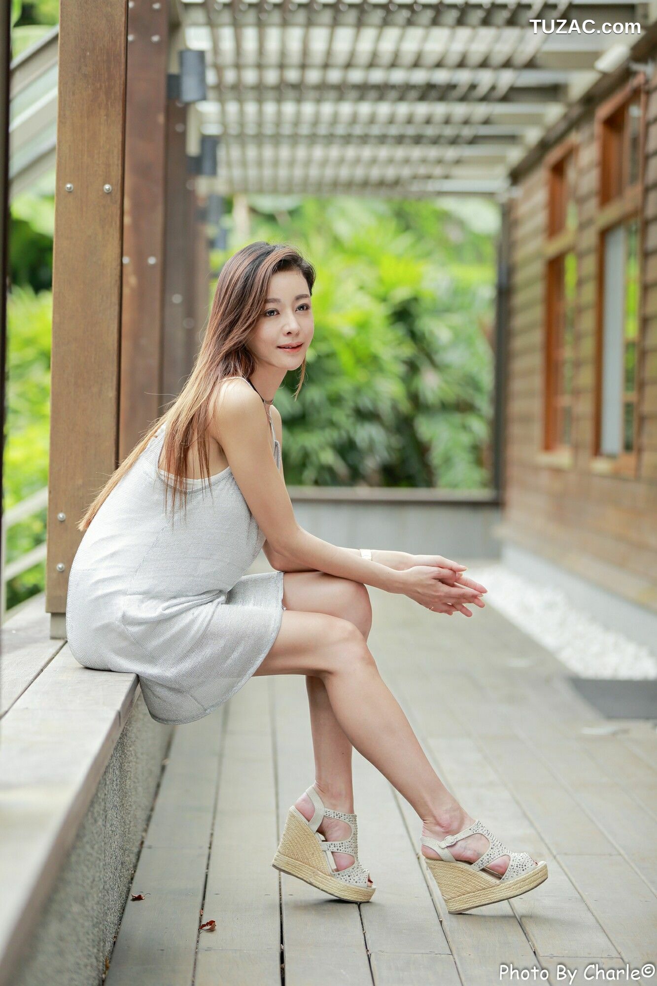 台湾正妹_ 韩羽 - 清新外拍 写真集[100P]