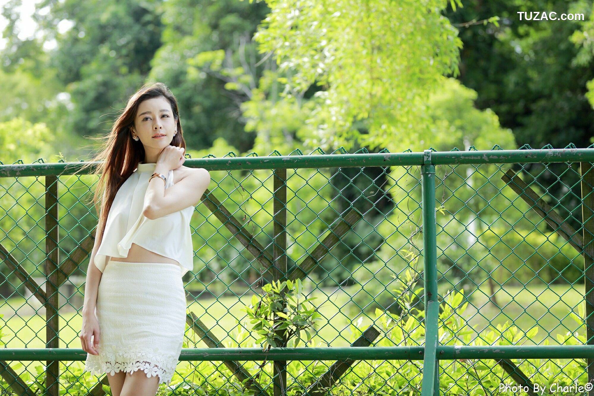 台湾正妹_ 韩羽 - 清新外拍 写真集[100P]