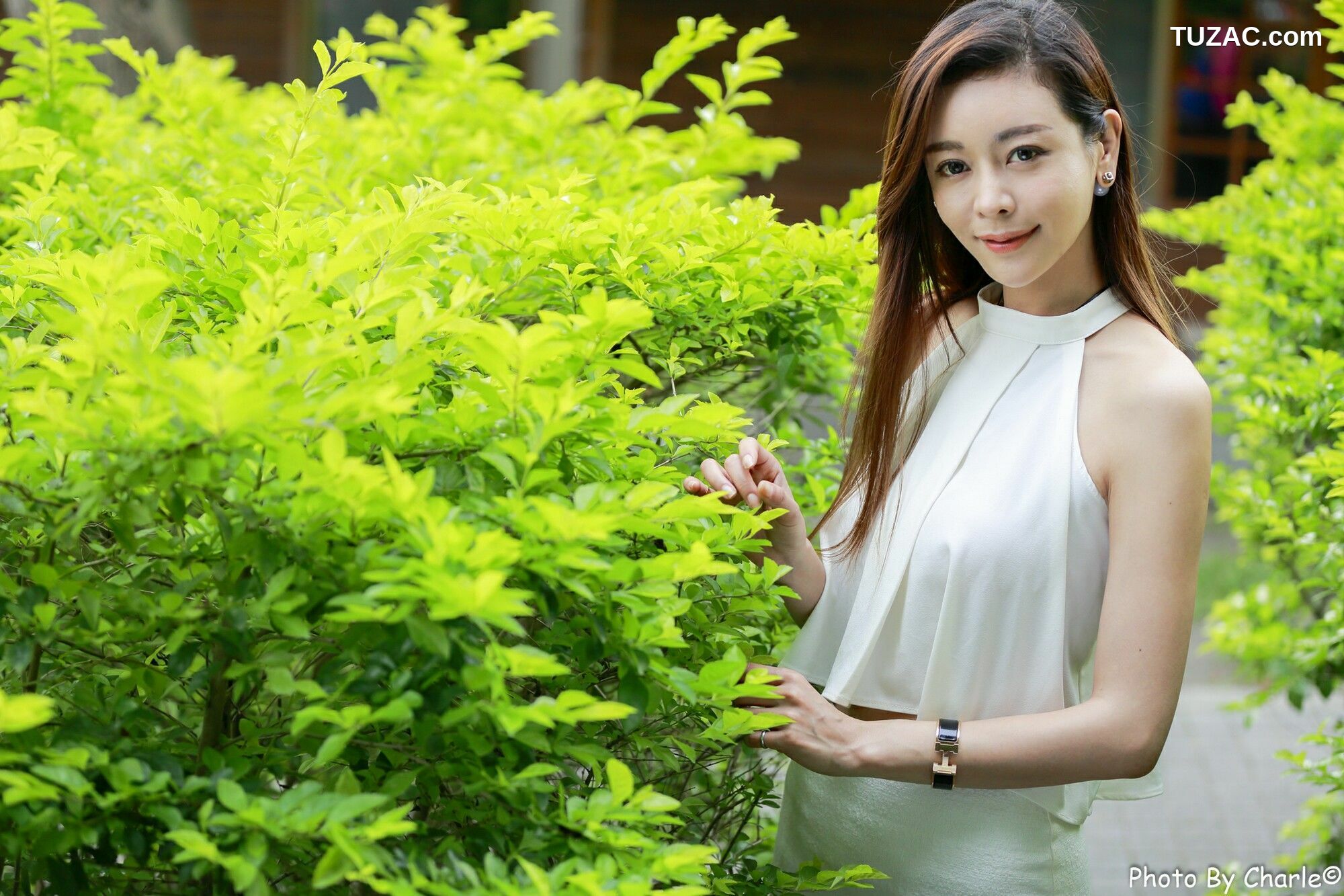 台湾正妹_ 韩羽 - 清新外拍 写真集[100P]