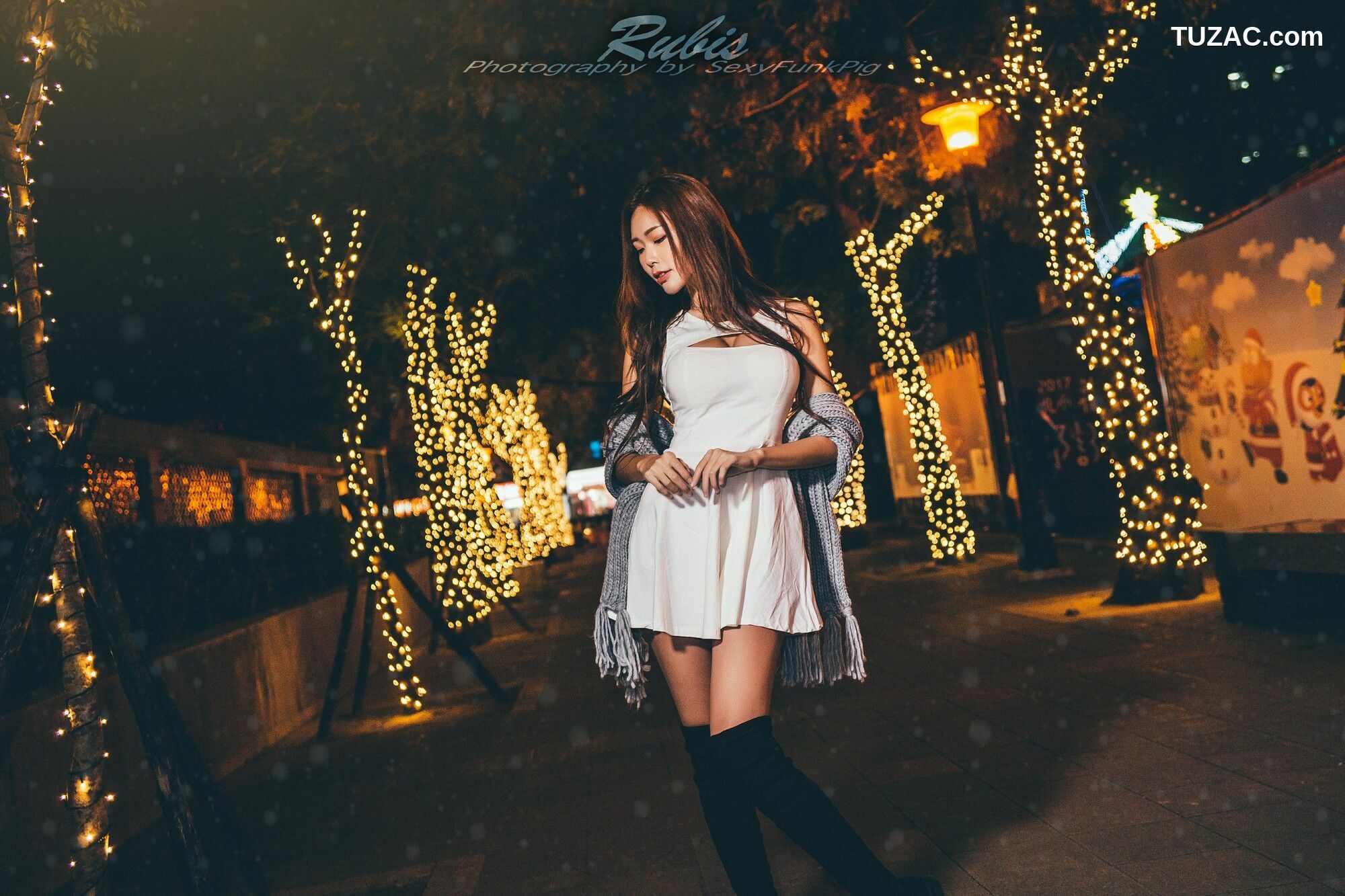 台湾正妹_ 黄上晏Rubis 新北耶誕城夜拍 写真集[33P]