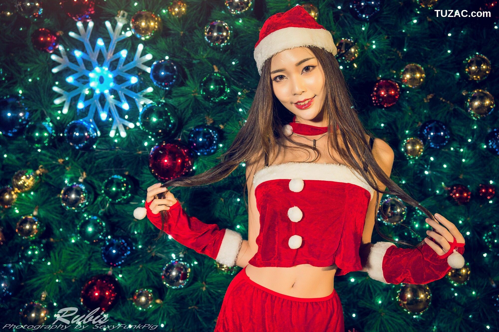 台湾正妹_ 黄上晏Rubis 新北耶誕城夜拍 写真集[33P]