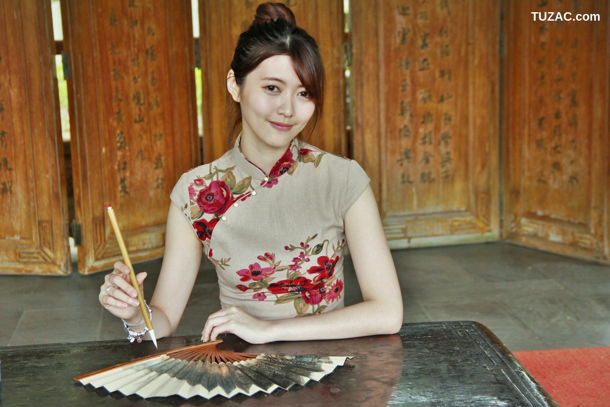台湾正妹_ 黄品瑄/Brindy薛薛《至善園旗袍外拍》 写真集[67P]