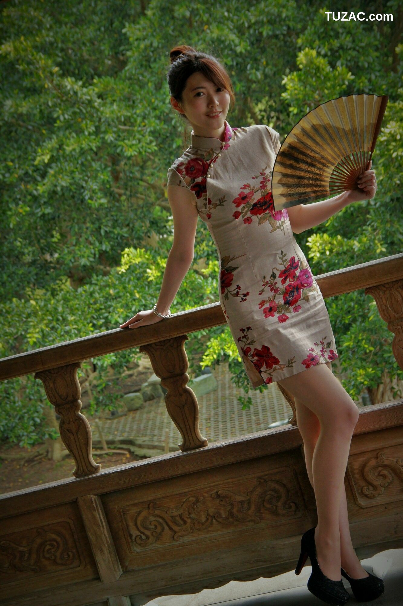 台湾正妹_ 黄品瑄/Brindy薛薛《至善園旗袍外拍》 写真集[67P]