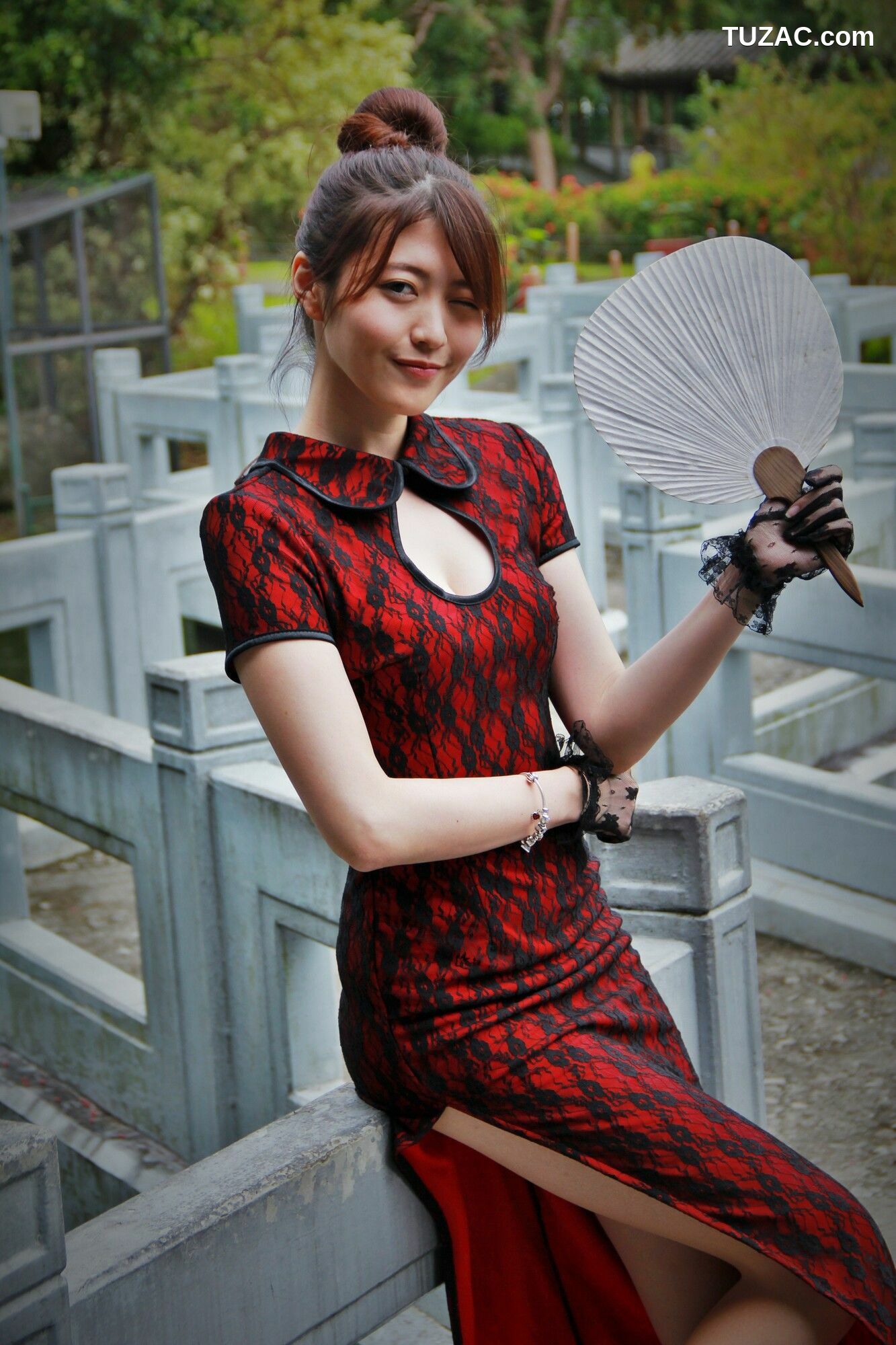 台湾正妹_ 黄品瑄/Brindy薛薛《至善園旗袍外拍》 写真集[67P]