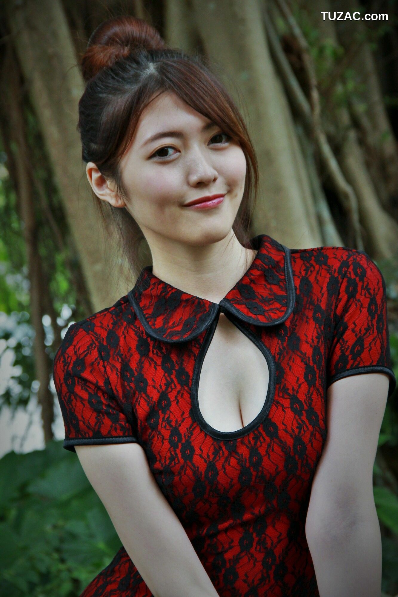 台湾正妹_ 黄品瑄/Brindy薛薛《至善園旗袍外拍》 写真集[67P]