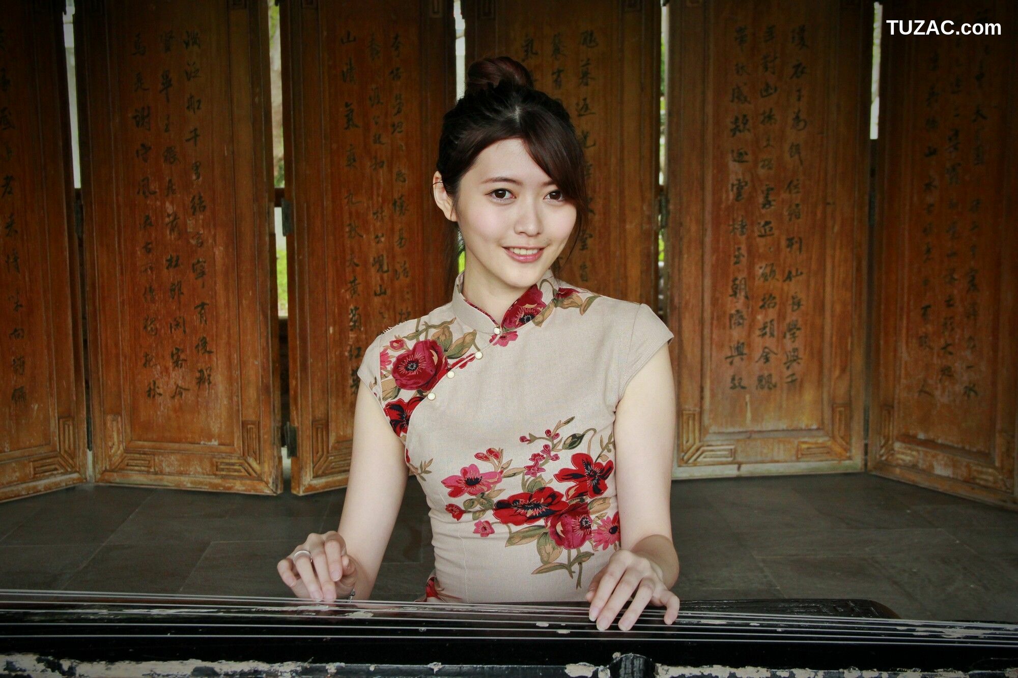 台湾正妹_ 黄品瑄/Brindy薛薛《至善園旗袍外拍》 写真集[67P]